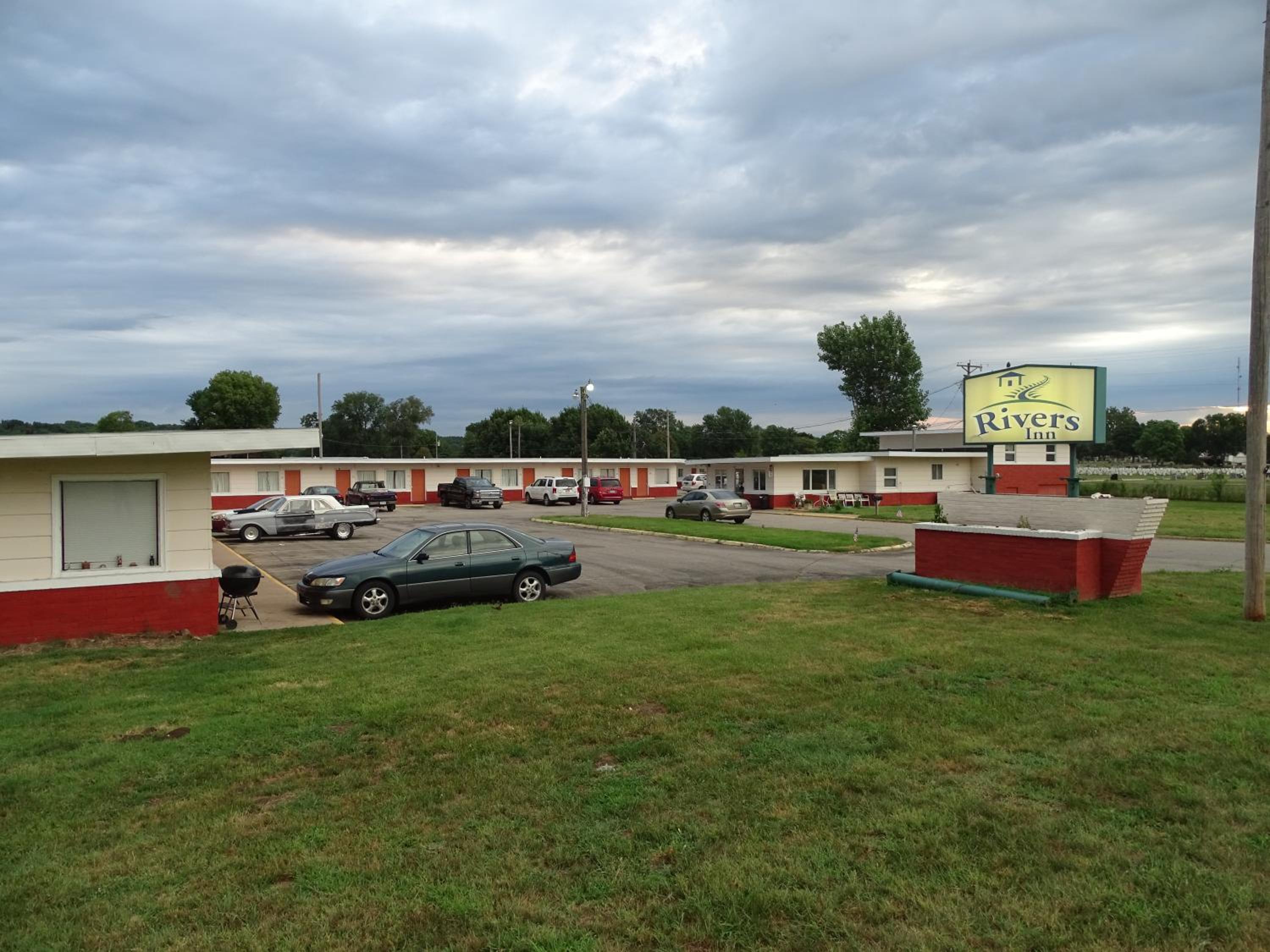 Rivers Inn - Property Image 58