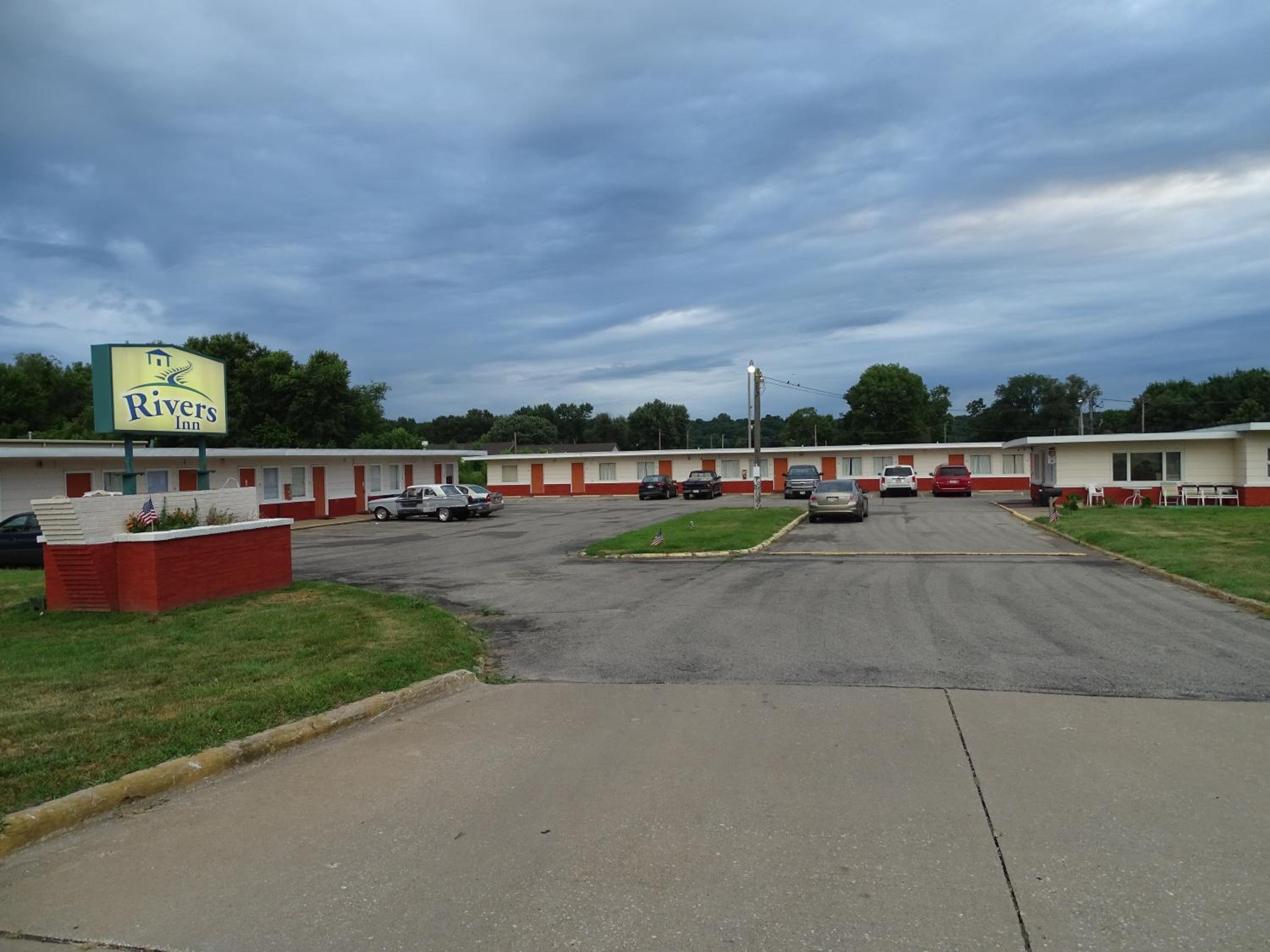 Rivers Inn - Property Image 16