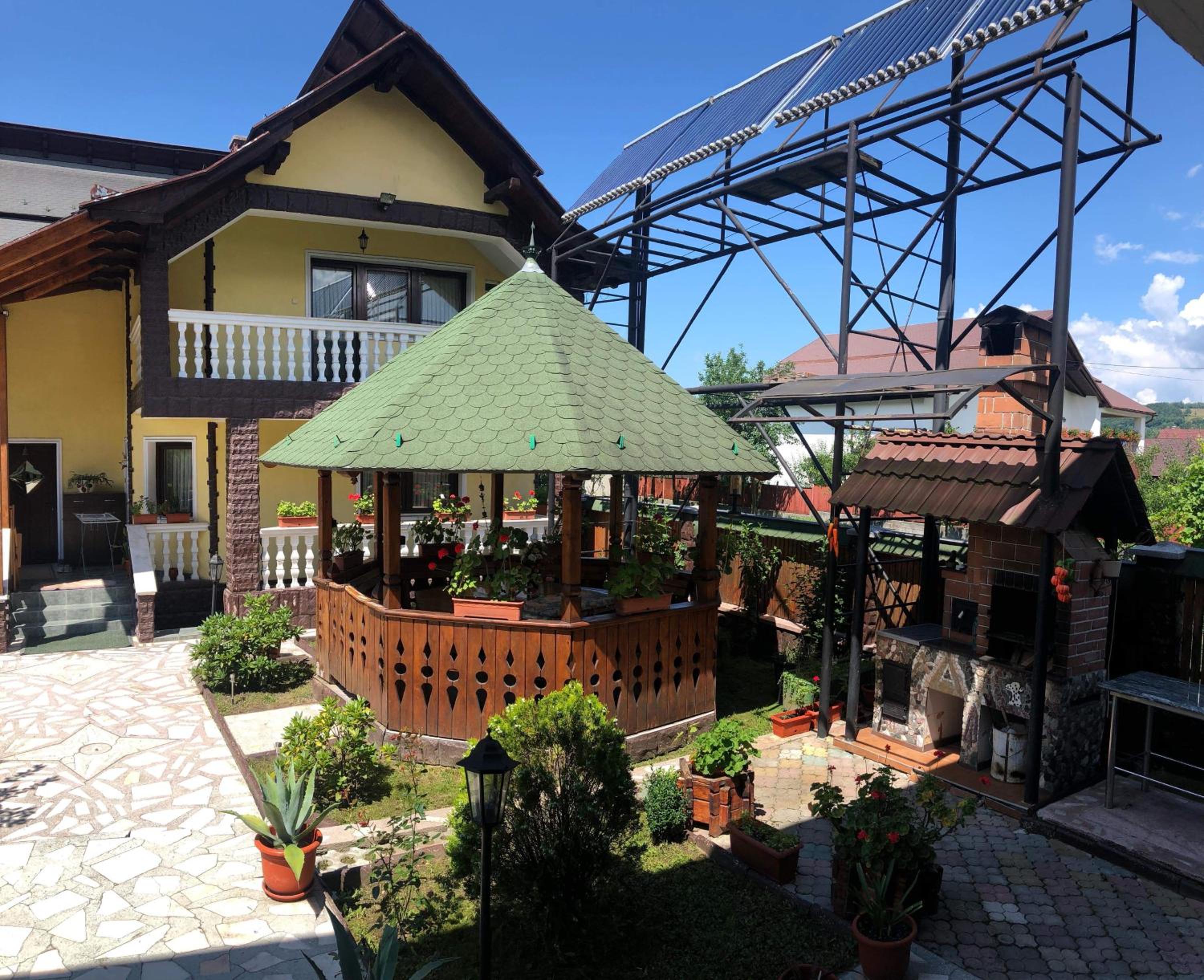 Pensiunea La Răducu view 3