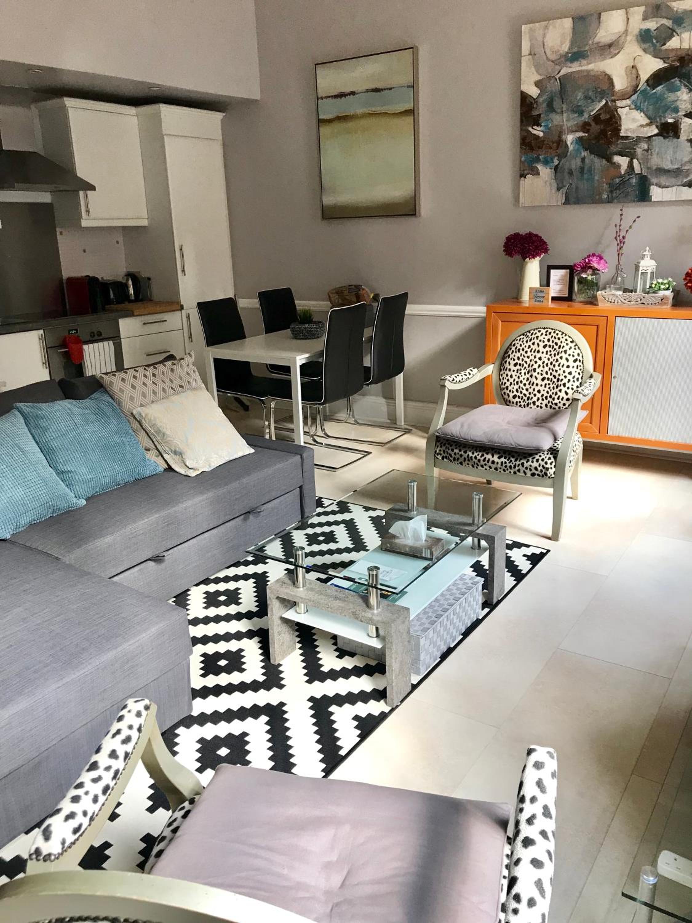 City Centre Georgian Style Apartment