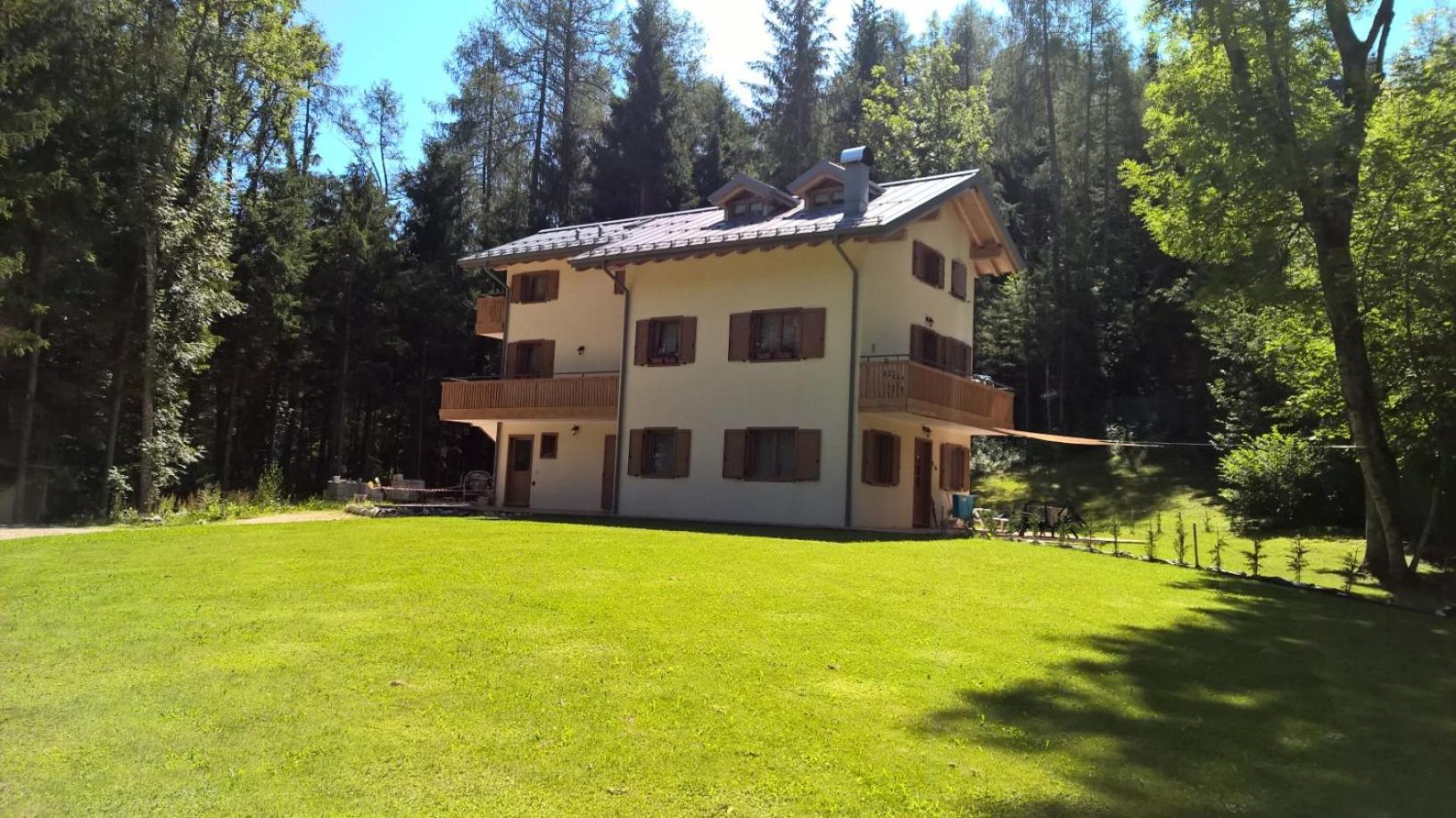 AL RANCH WELLNESS CADORE DOLOMITI APARTMENTS vicino Cortina Olimpiadi 2026 e Misurina Tre Cime Lavaredo photo 1