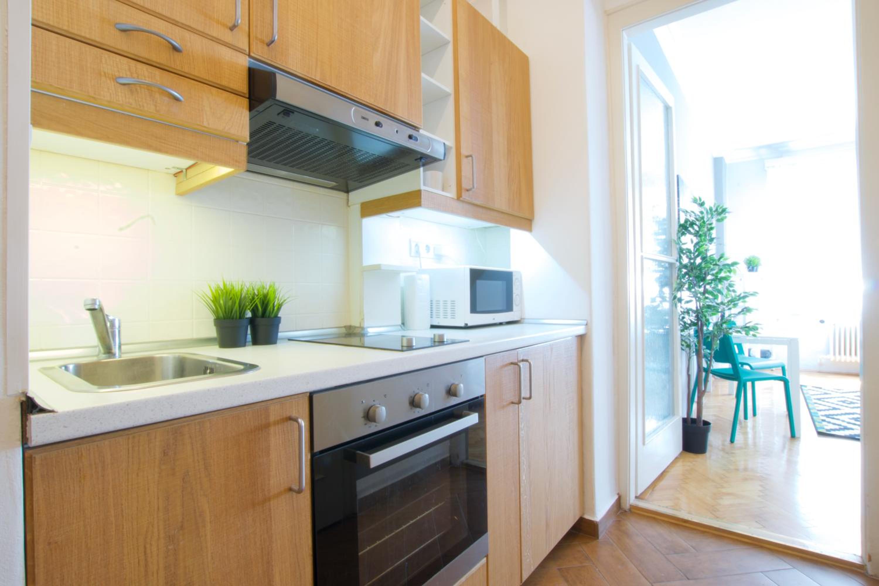 Standard Apartment by Hi5 - Asbóth 15 view 4