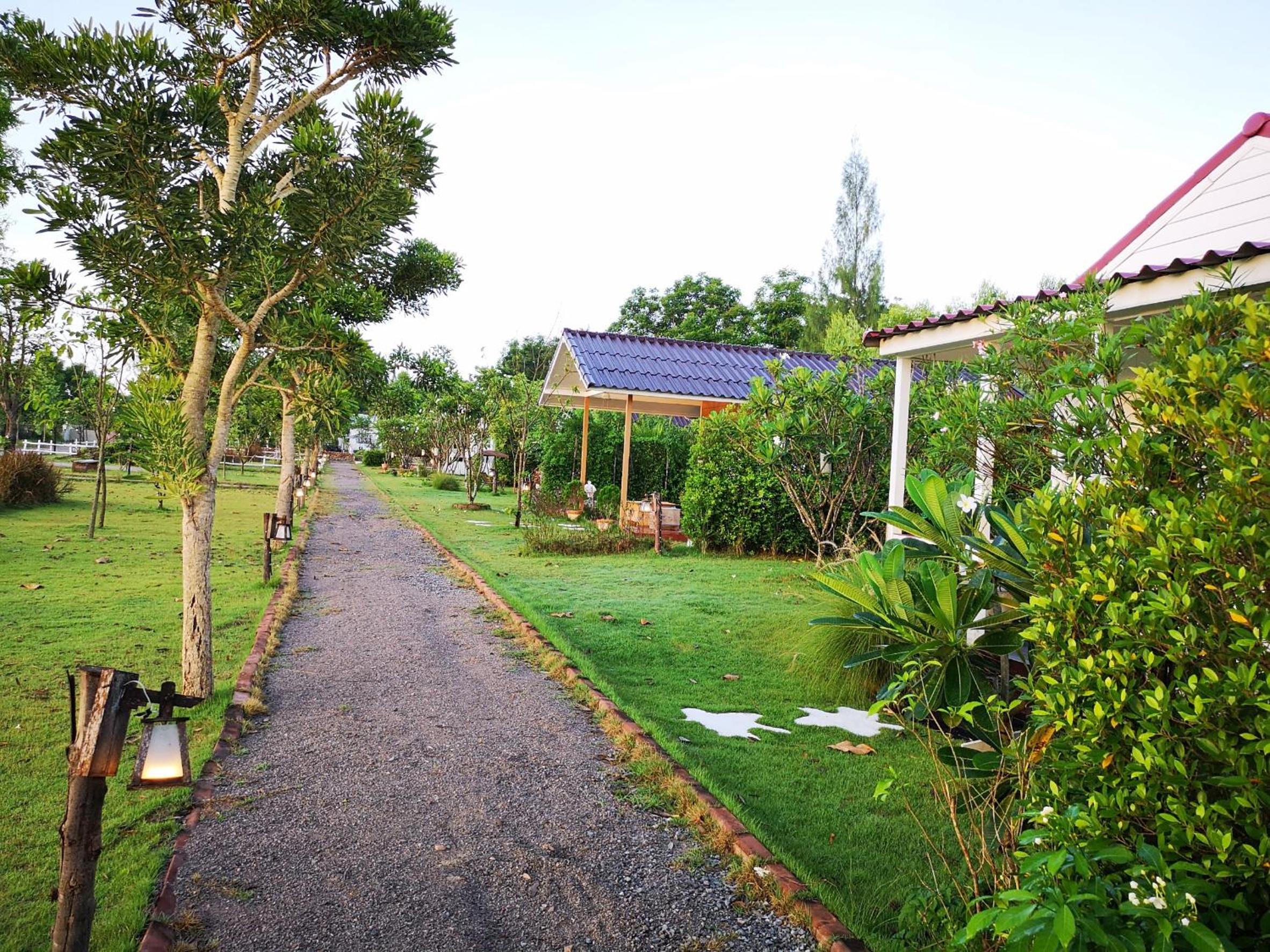 Terrua Main Ten Villa Garden