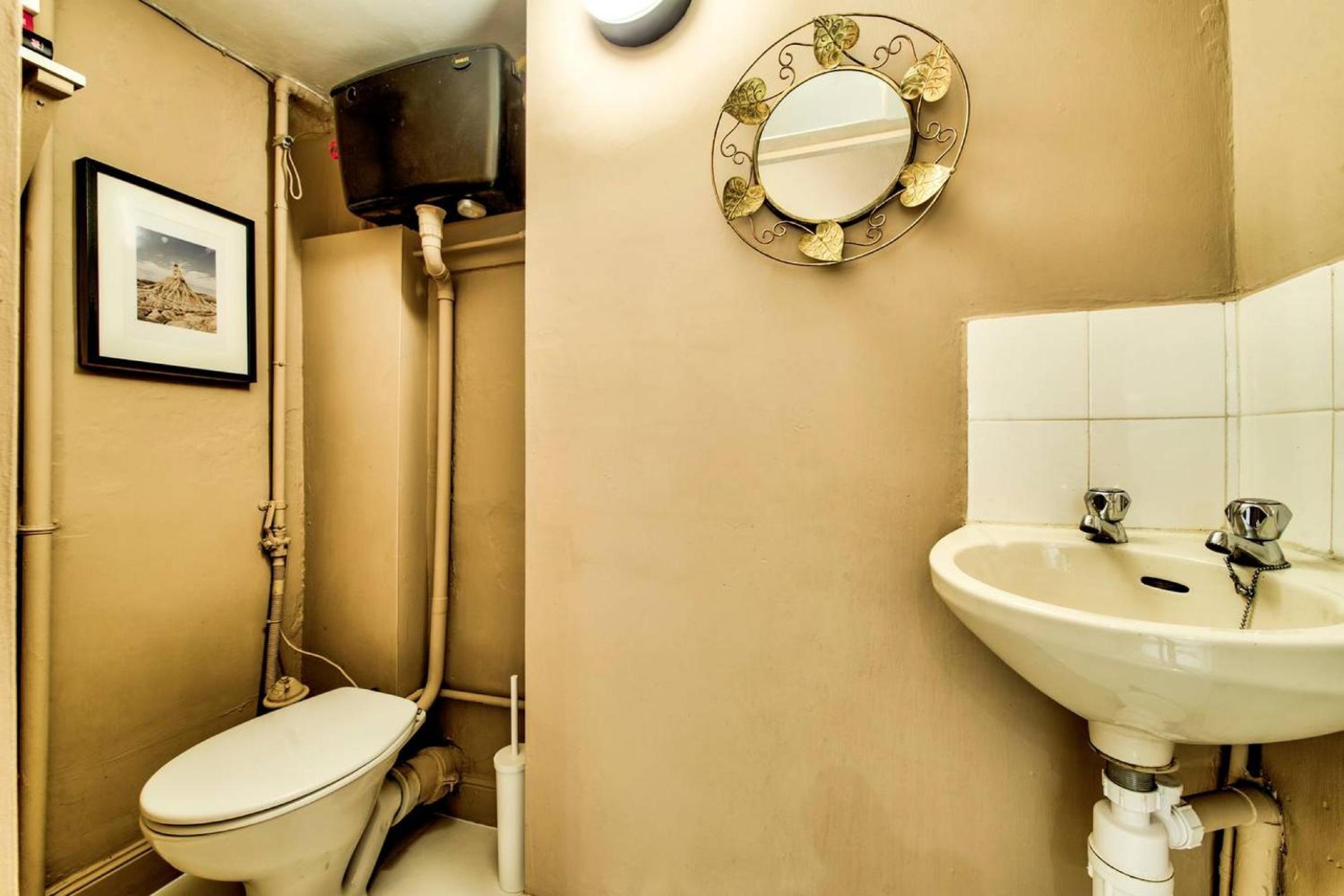 JOIVY Famous St Mary's Street Old Town Apartment view 2