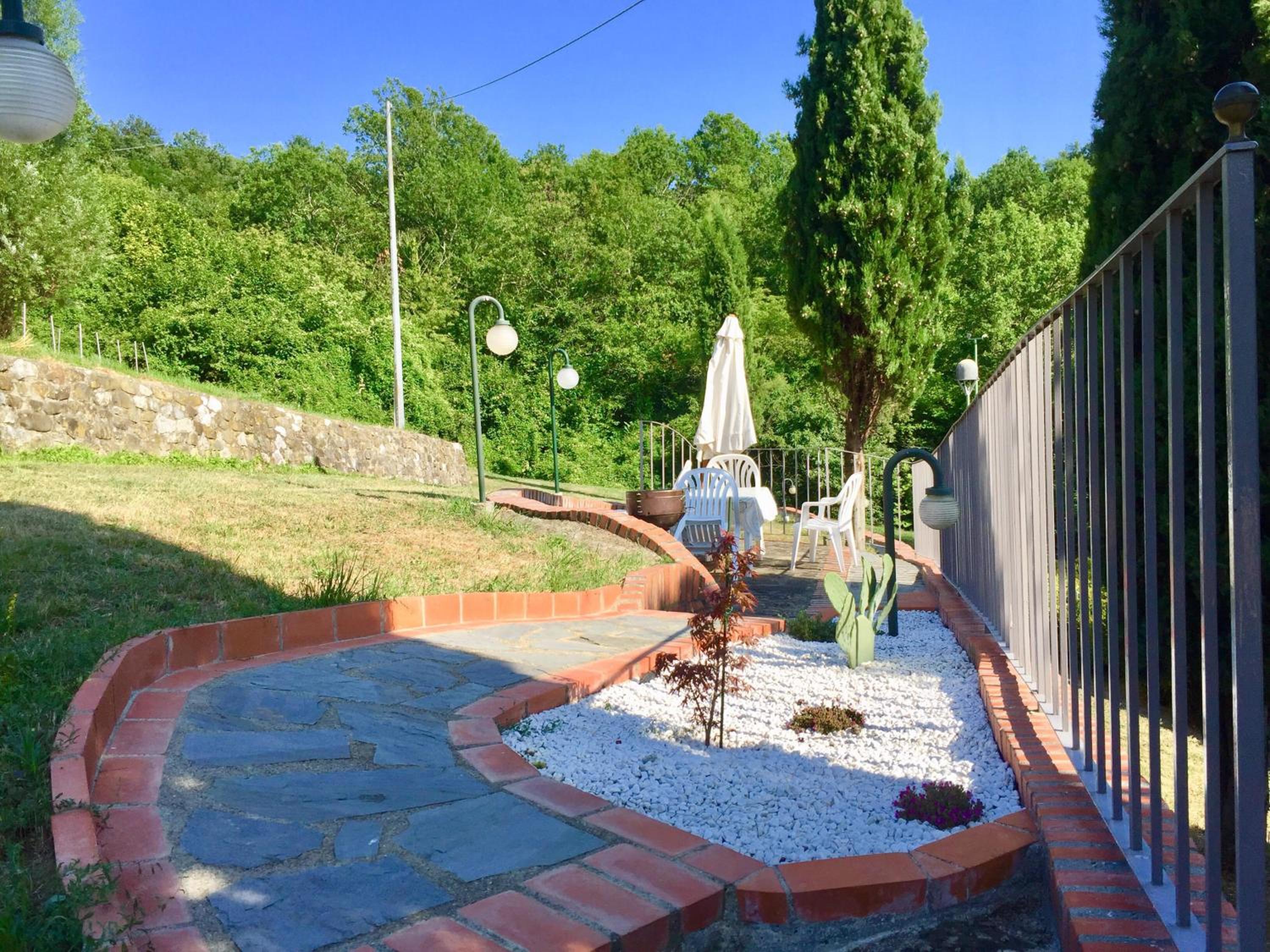 Photo 44