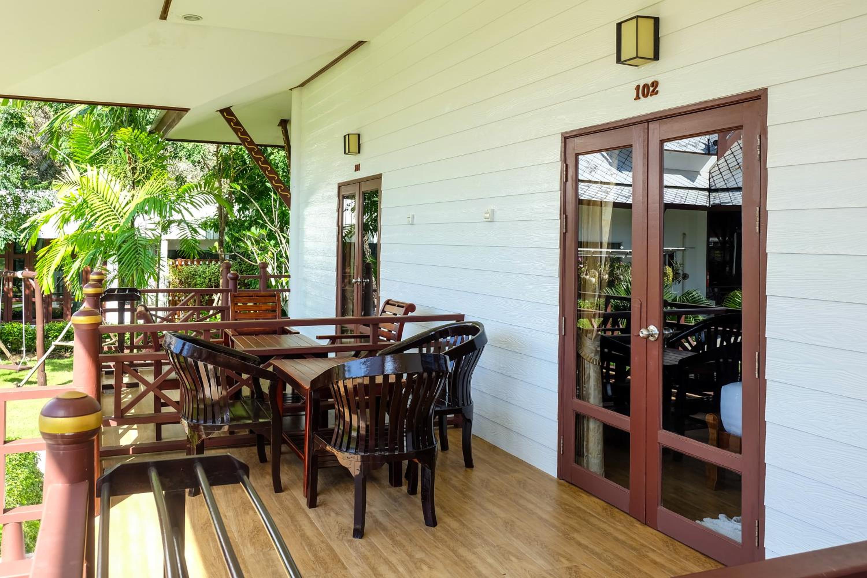 Bhu Tarn Koh Chang Resort & Spa