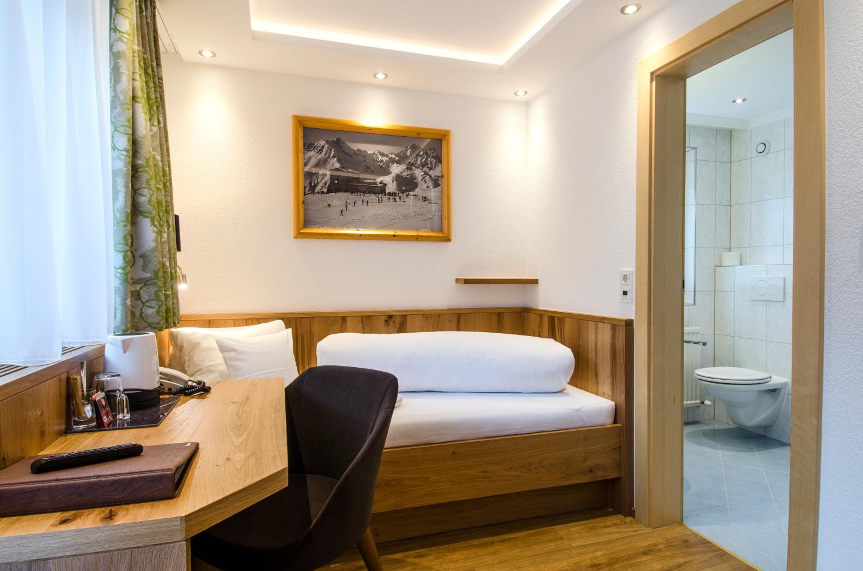 Hotel Garni Siegele - inklusive Silvretta-Card PREMIUM