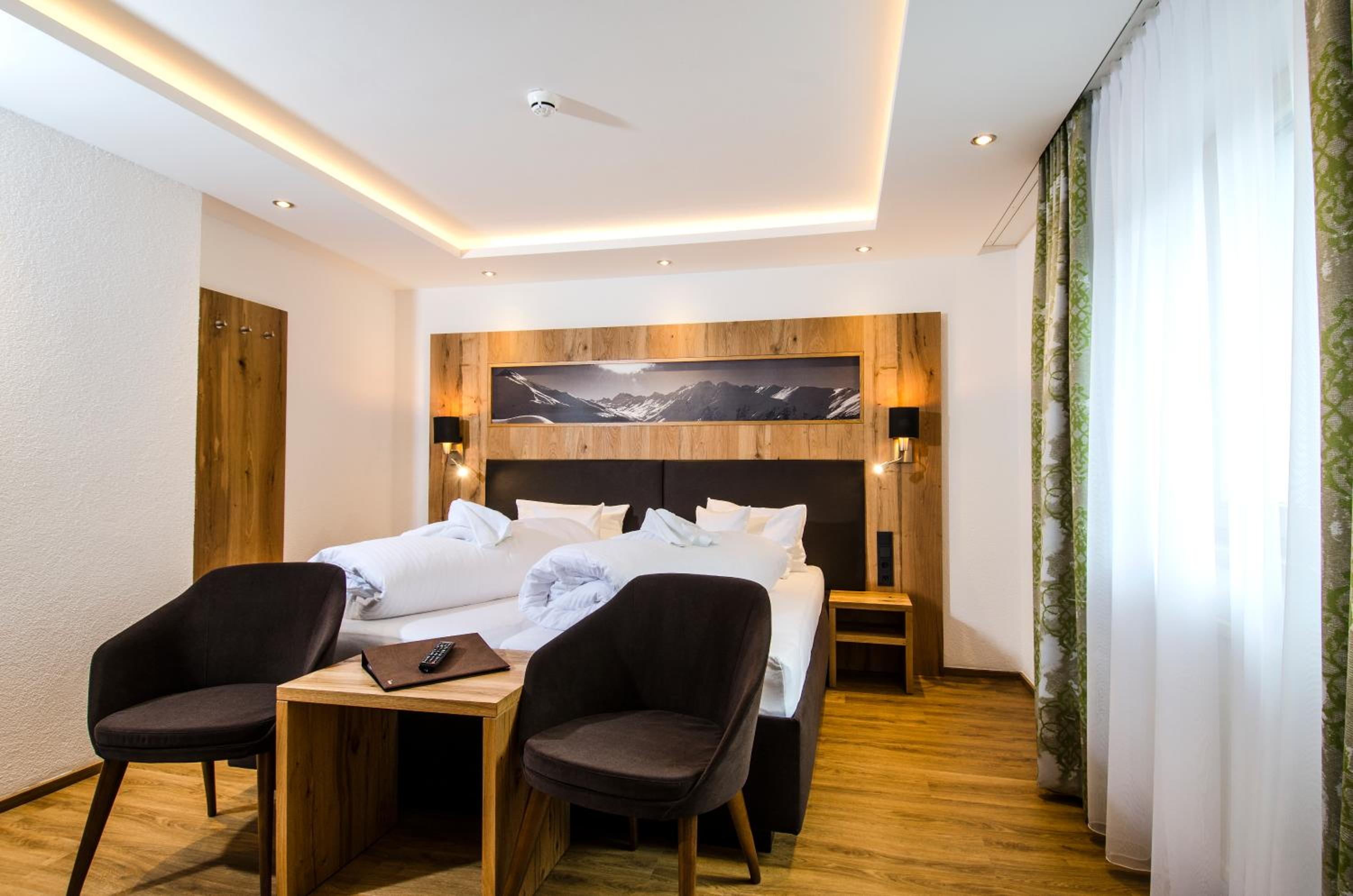 Hotel Garni Siegele - inklusive Silvretta-Card PREMIUM