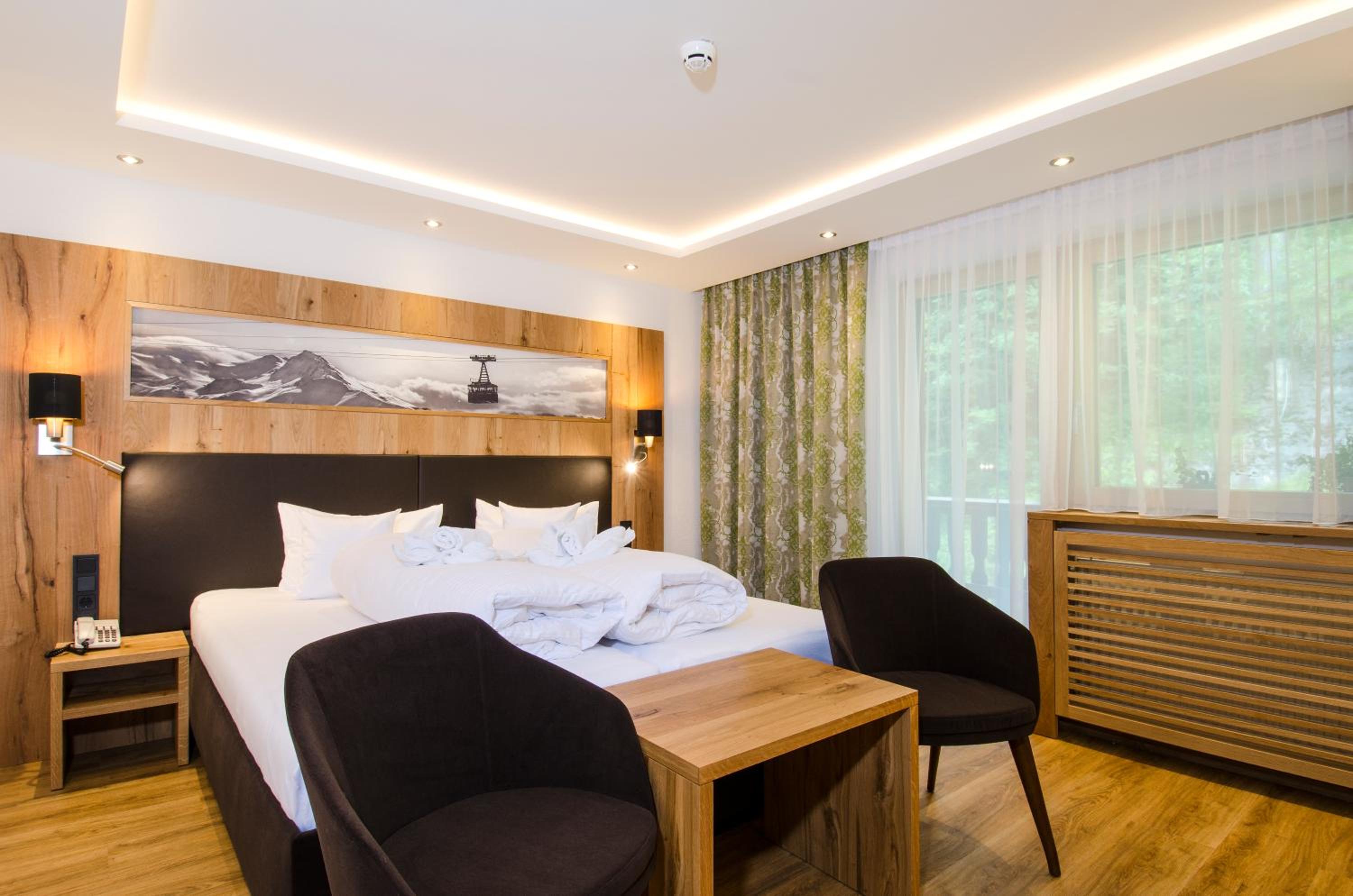Hotel Garni Siegele - inklusive Silvretta-Card PREMIUM