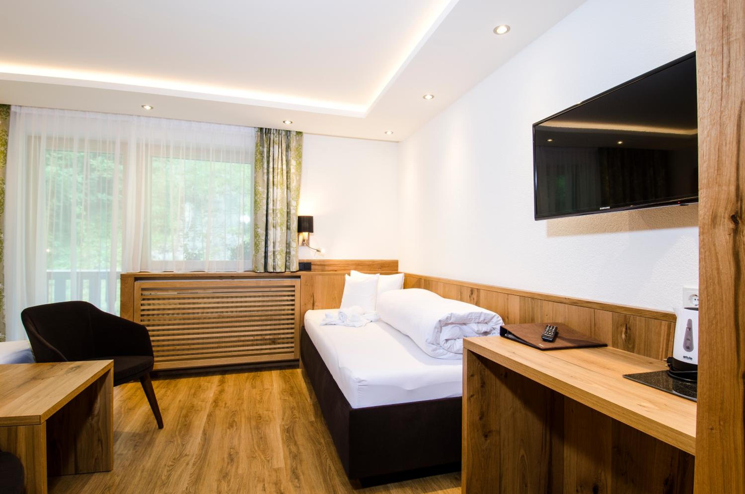 Hotel Garni Siegele - inklusive Silvretta-Card PREMIUM