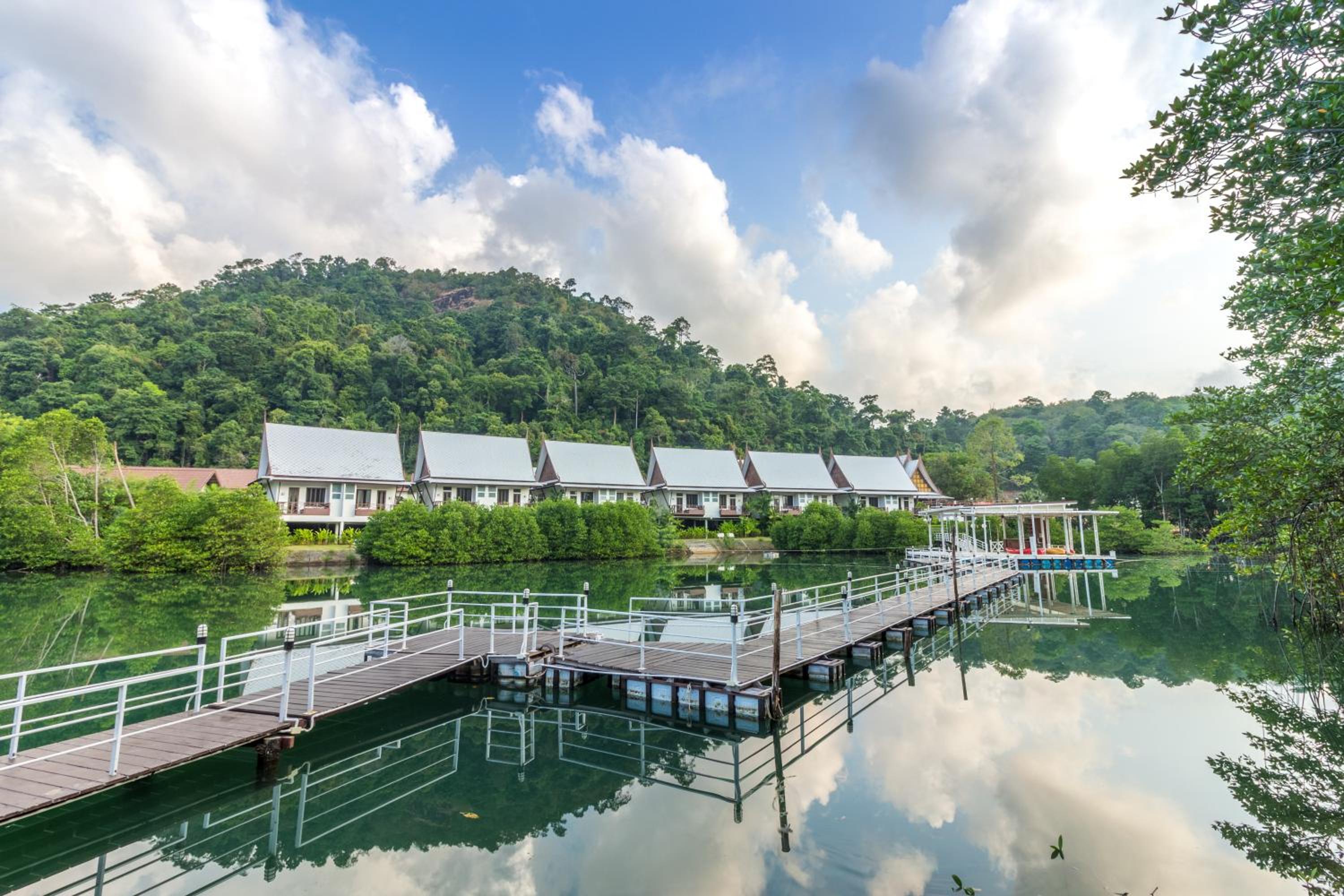 Bhu Tarn Koh Chang Resort & Spa