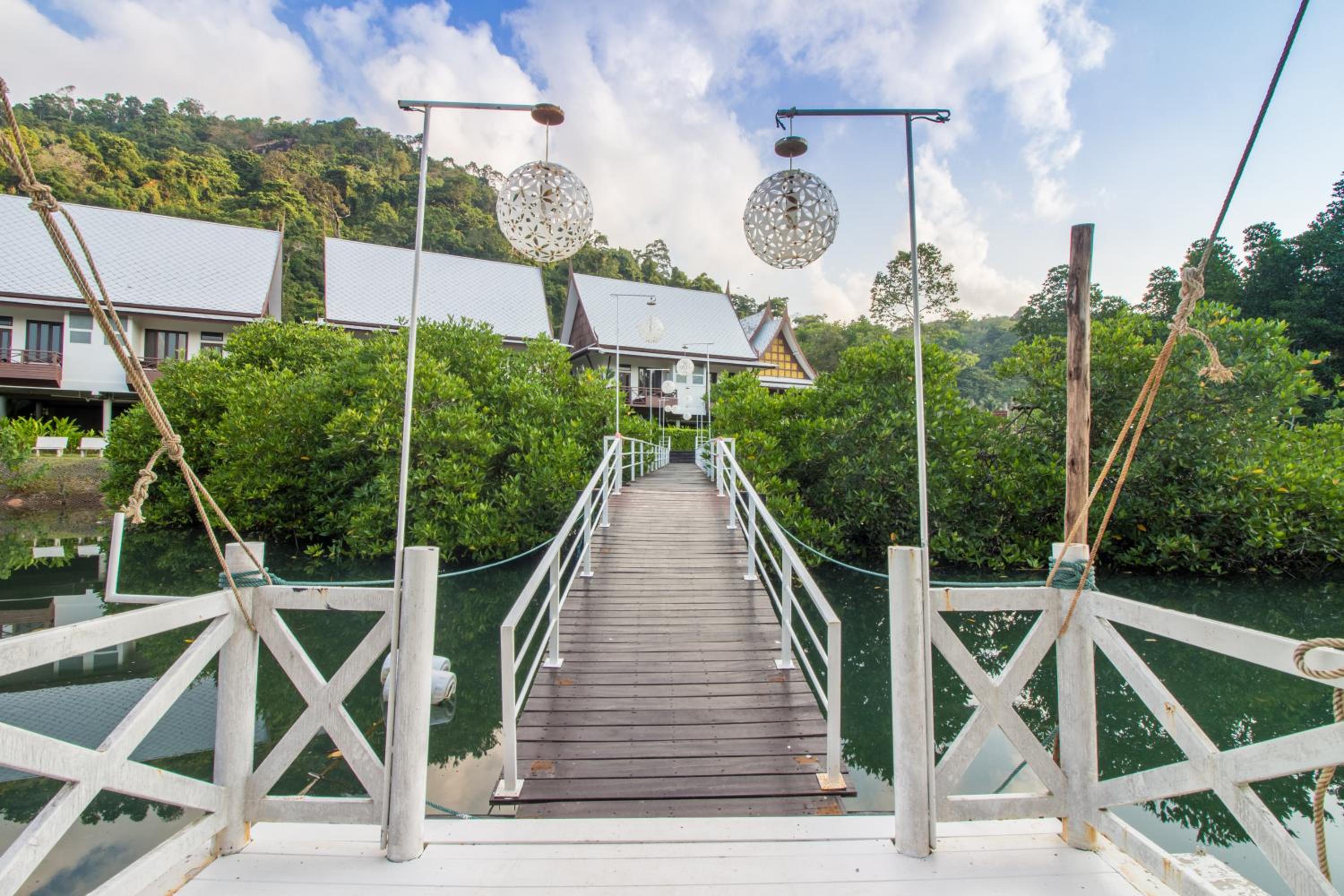 Bhu Tarn Koh Chang Resort & Spa