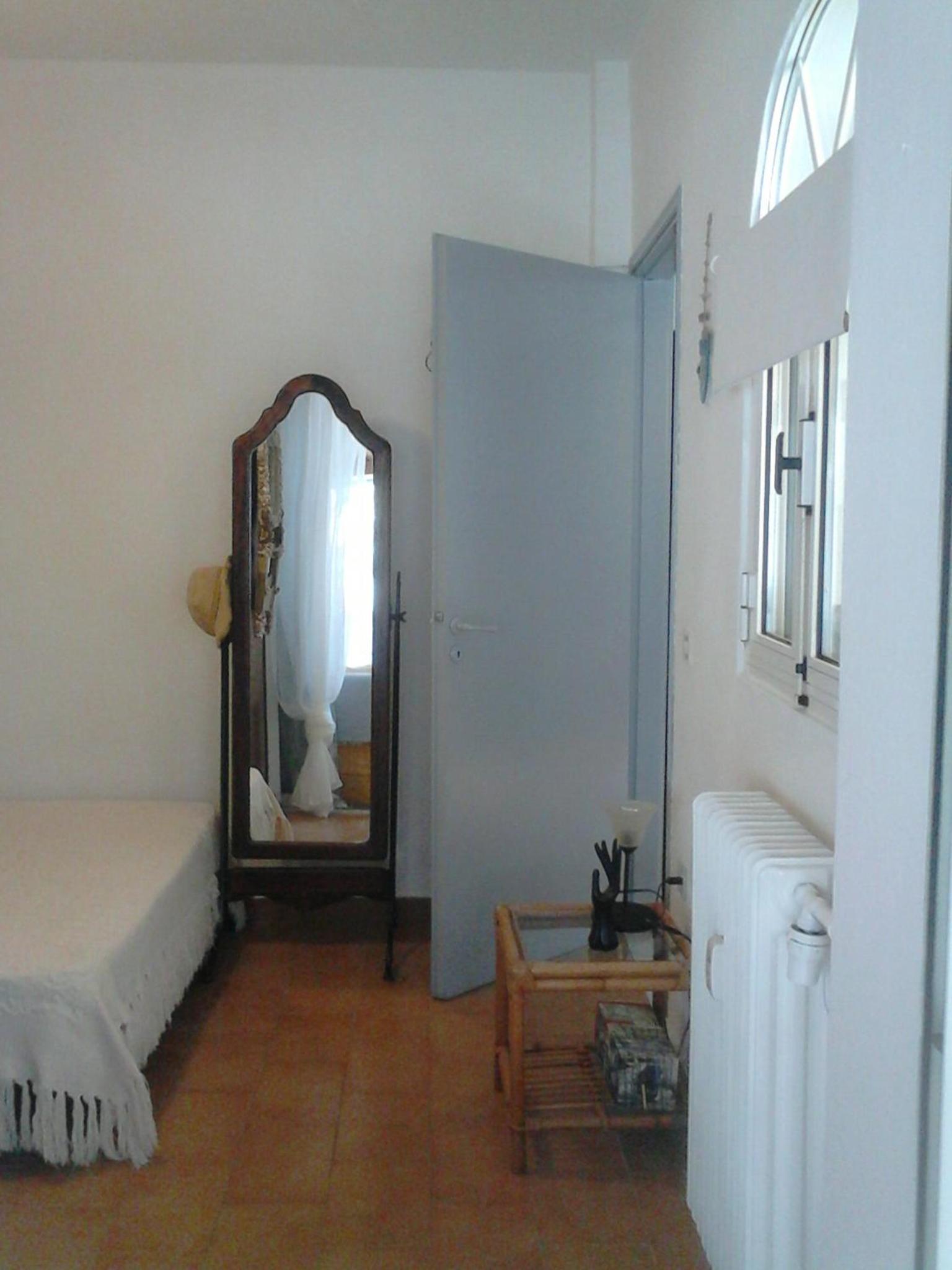 Roof-top garden apartment really well located in Athens photo 3