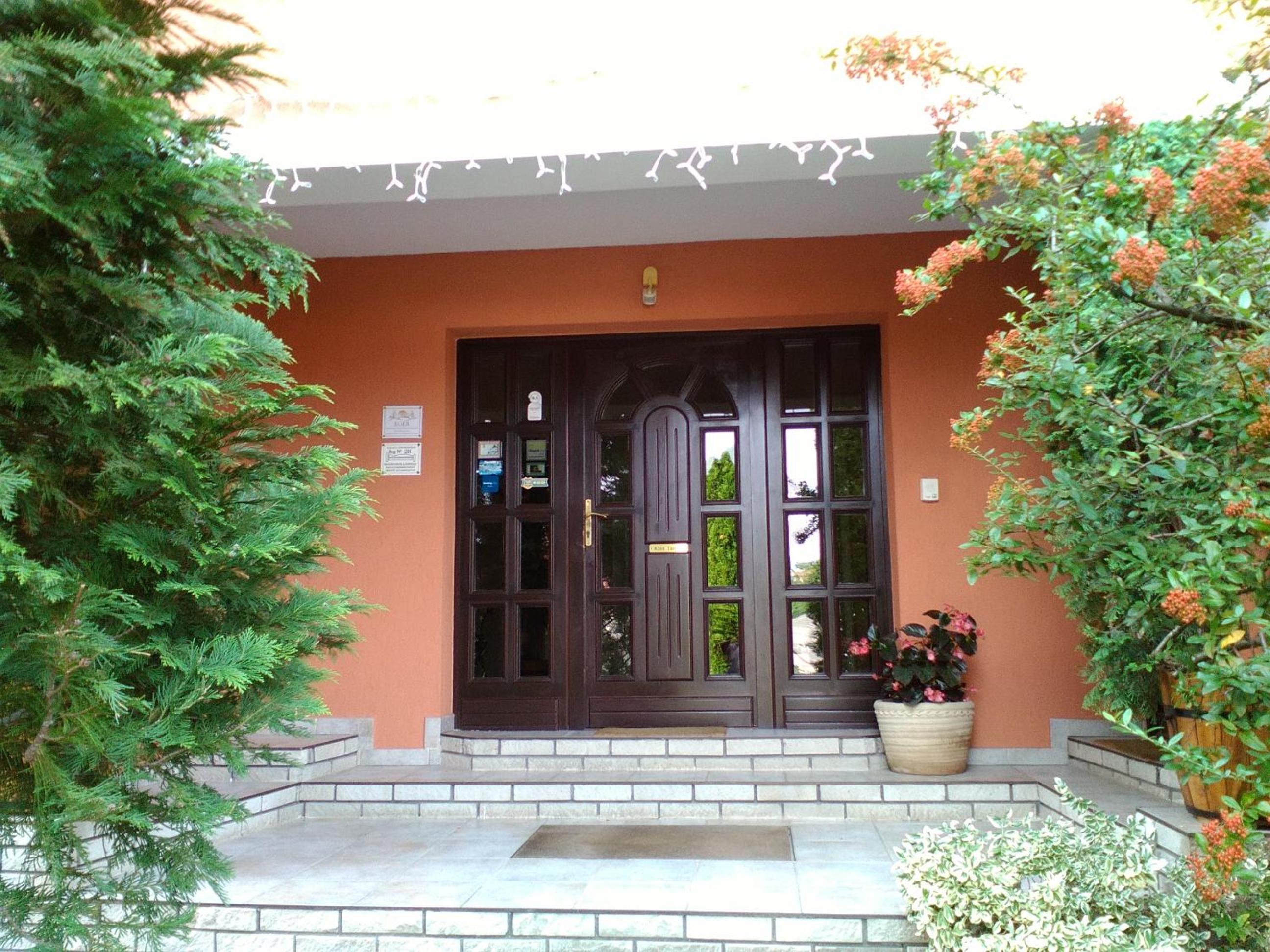 Photo 38
