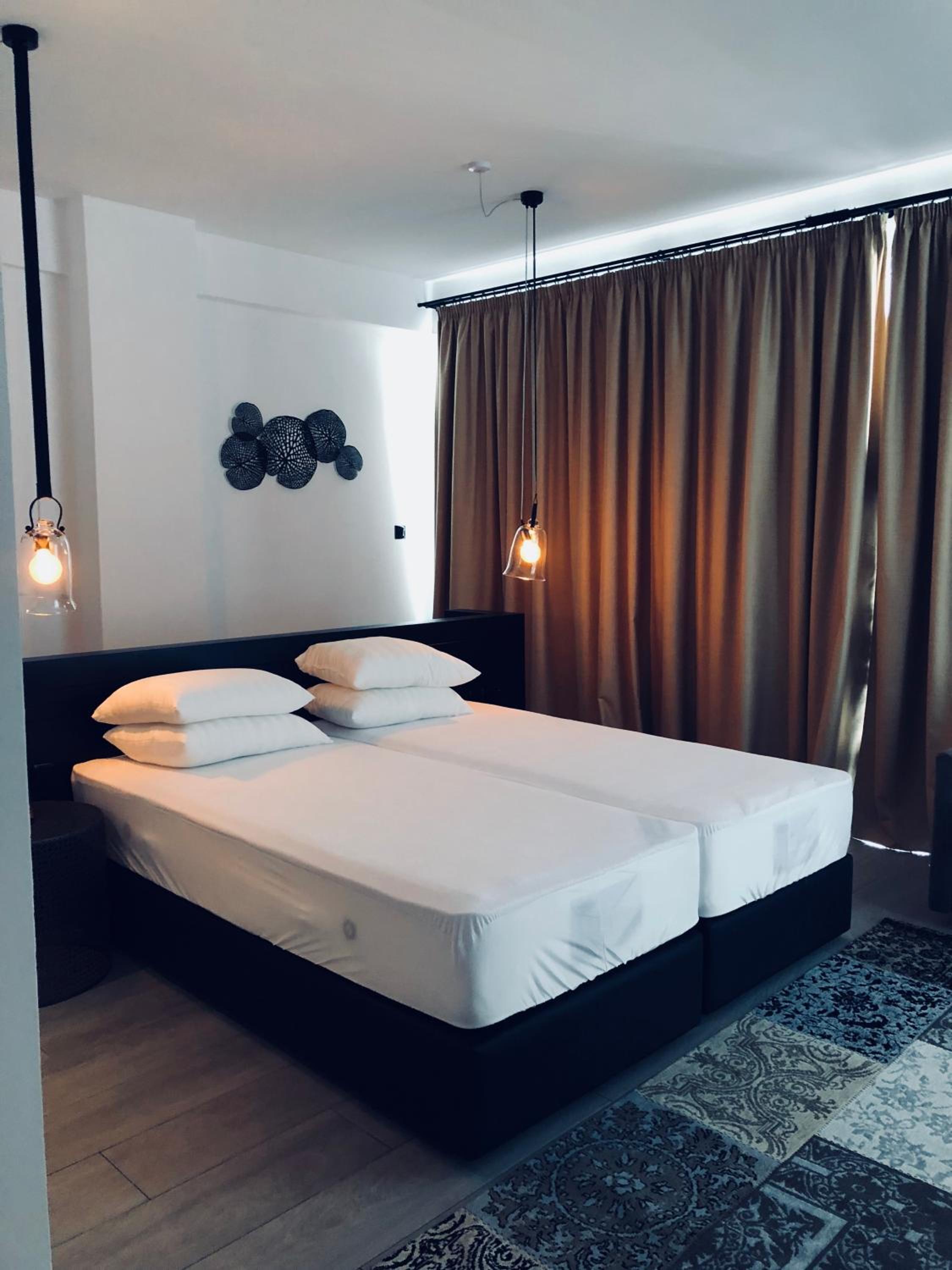 Abacus Suites