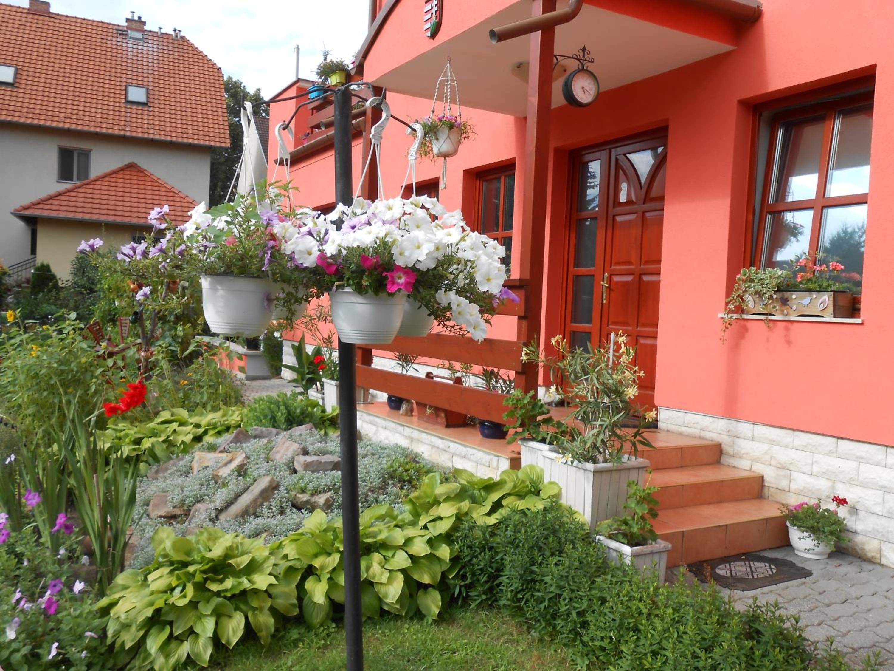 Aranyeső Vendégház Csorbai view 3