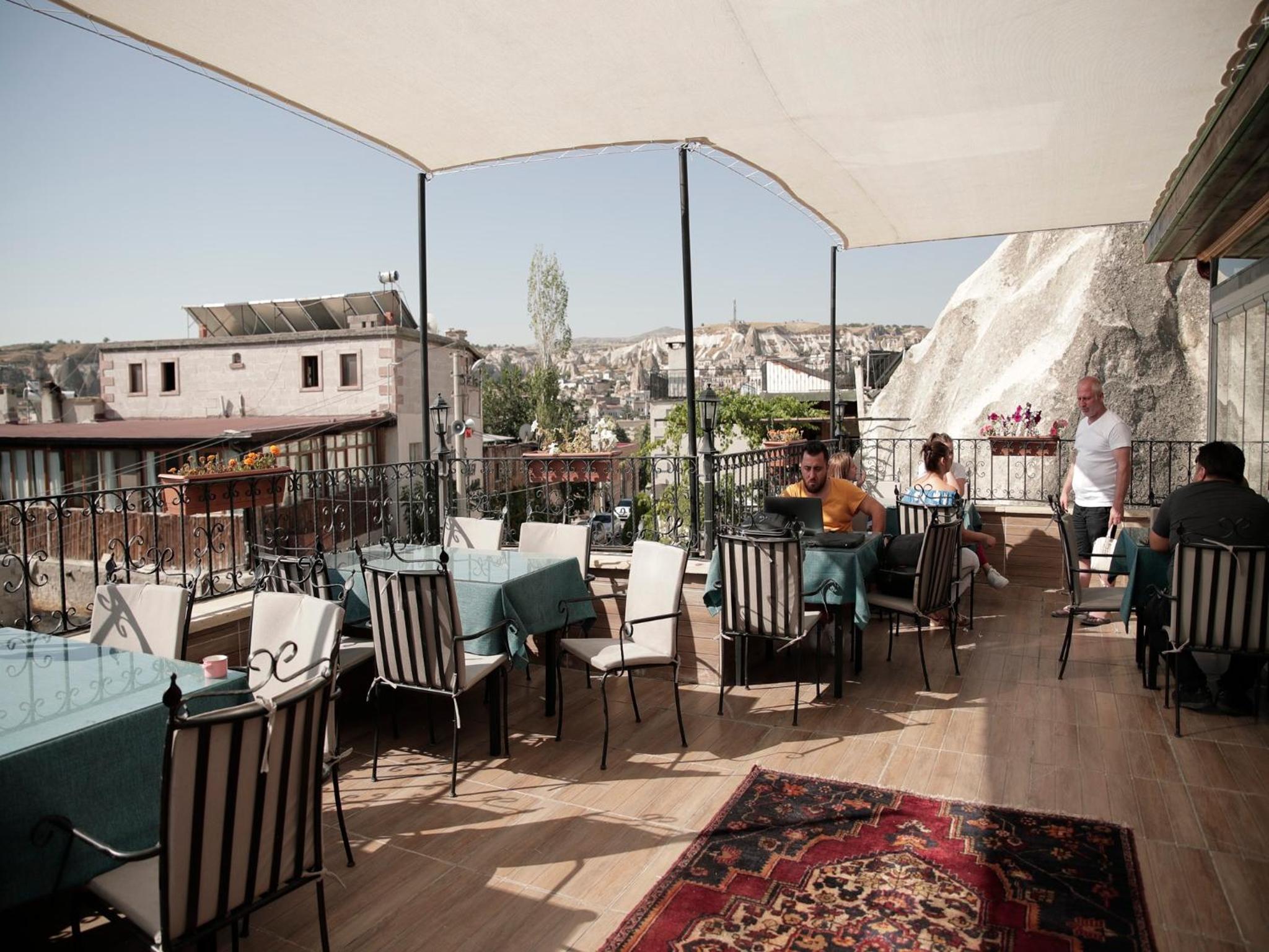 Milat Cave Hotel - Image 15