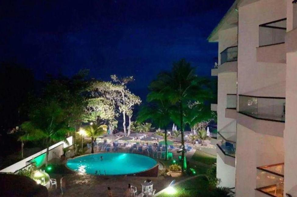 Praia das Toninhas Ubatuba Apto Pé na areia view 3