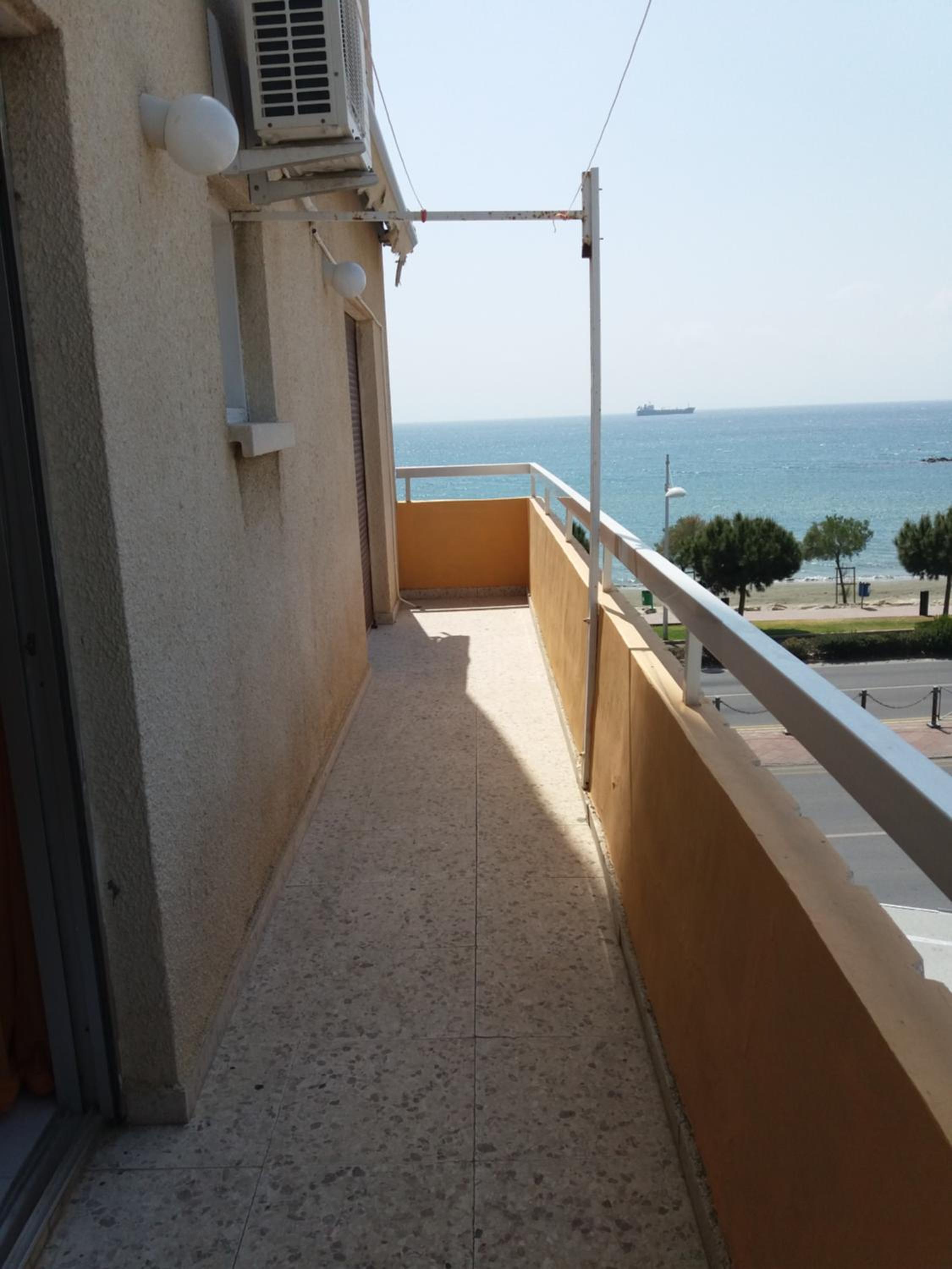 Mediterranean Breeze