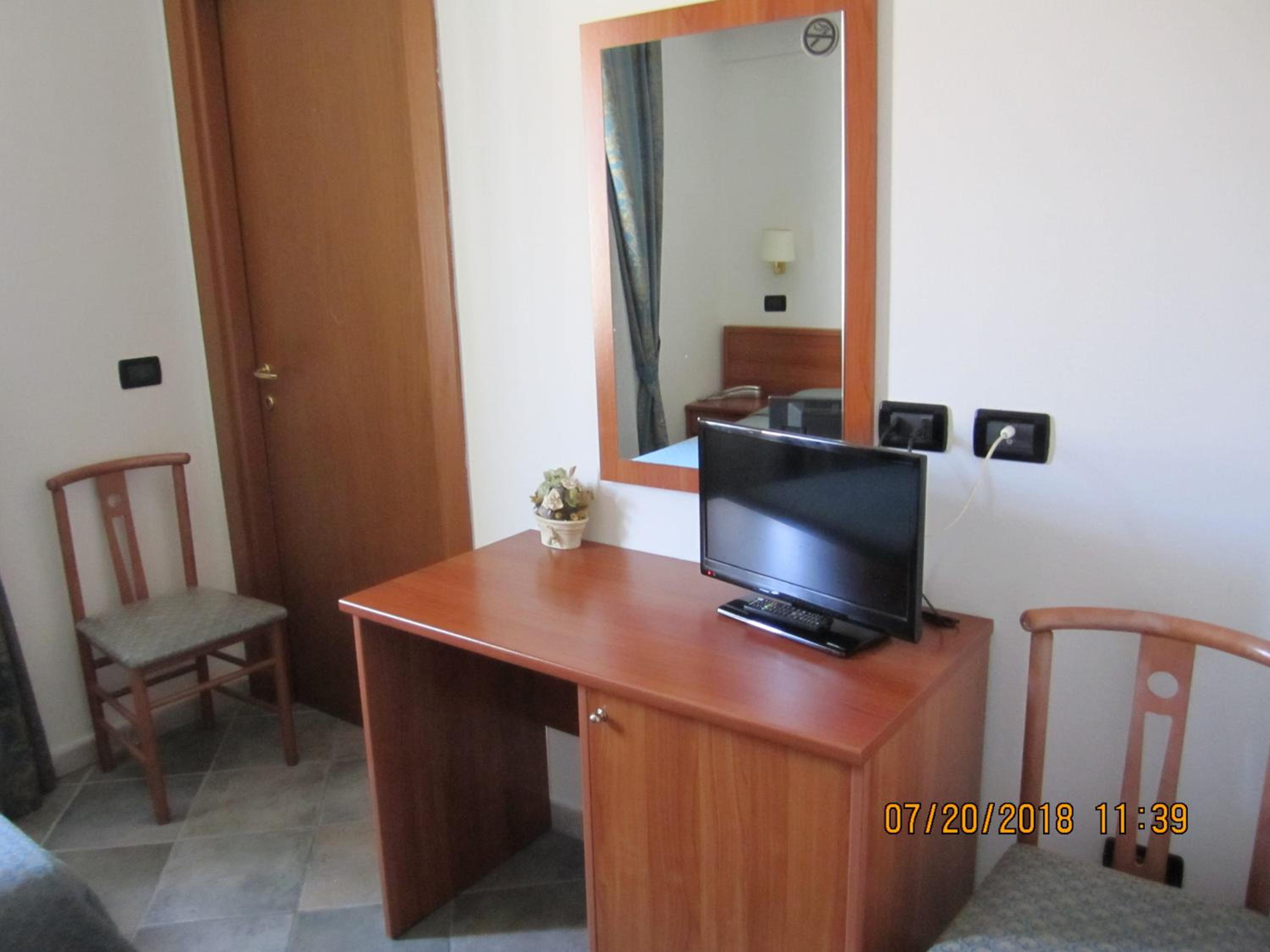Adelphi Room & Breakfast
