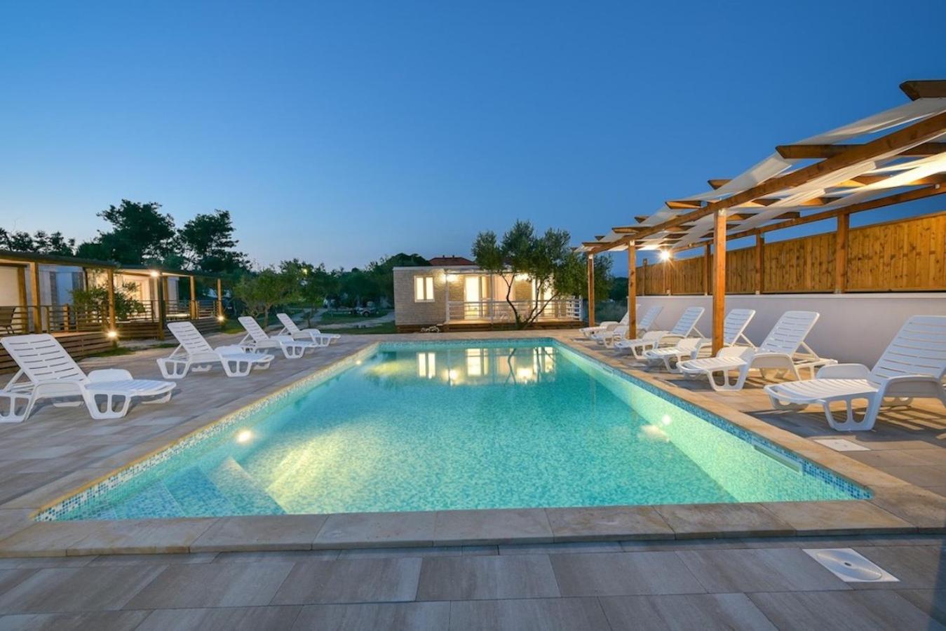 Apartments Medanić - Private Pool view 5