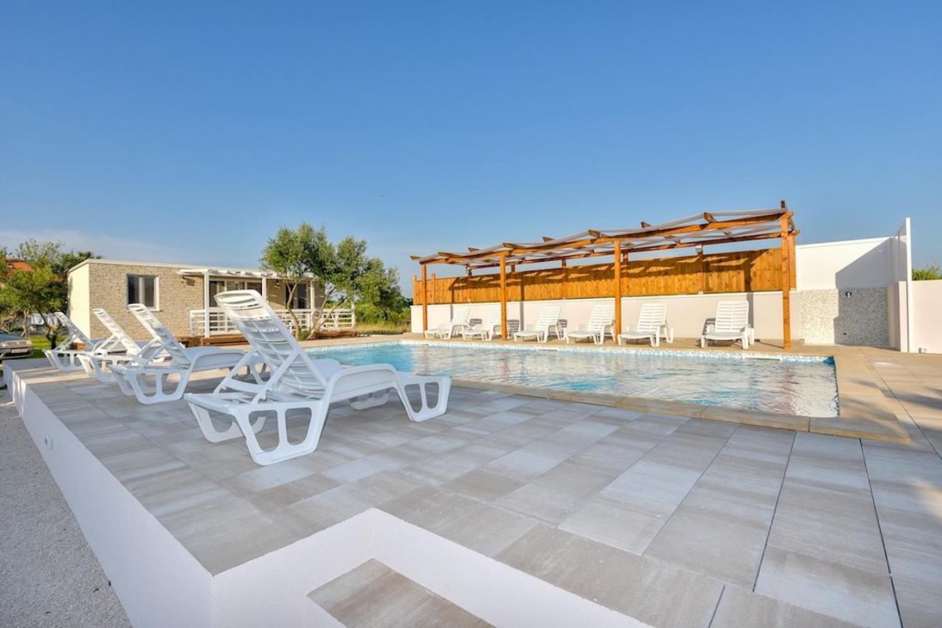 Apartments Medanić - Private Pool view 4