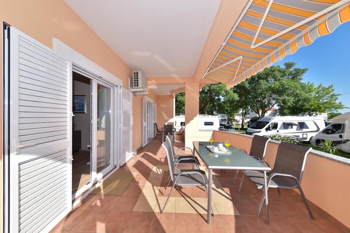 Apartments Medanić - Private Pool view 2