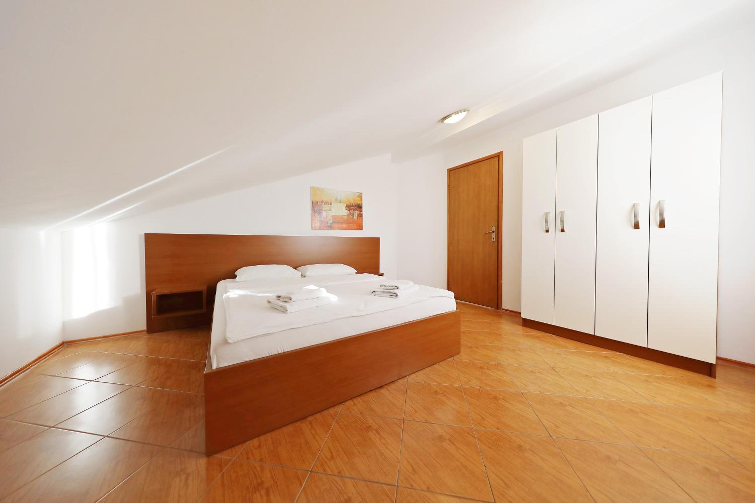 Apartmani "Jadran" view 5