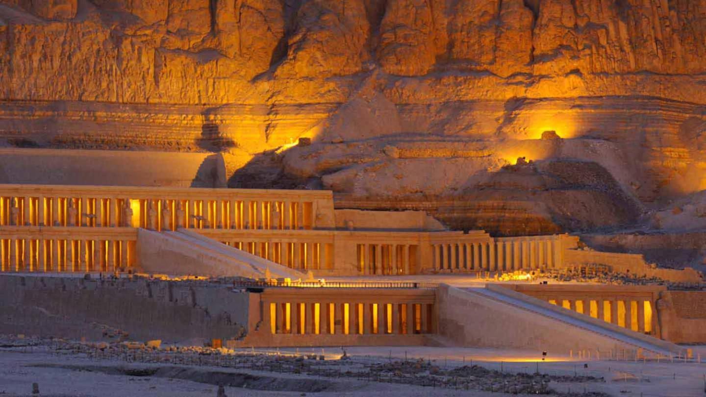 Luxury Pyramids Inn + Tours and Transportations