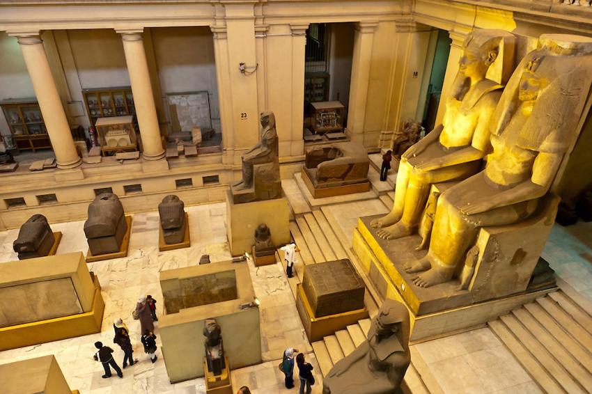 Luxury Pyramids Inn + Tours and Transportations