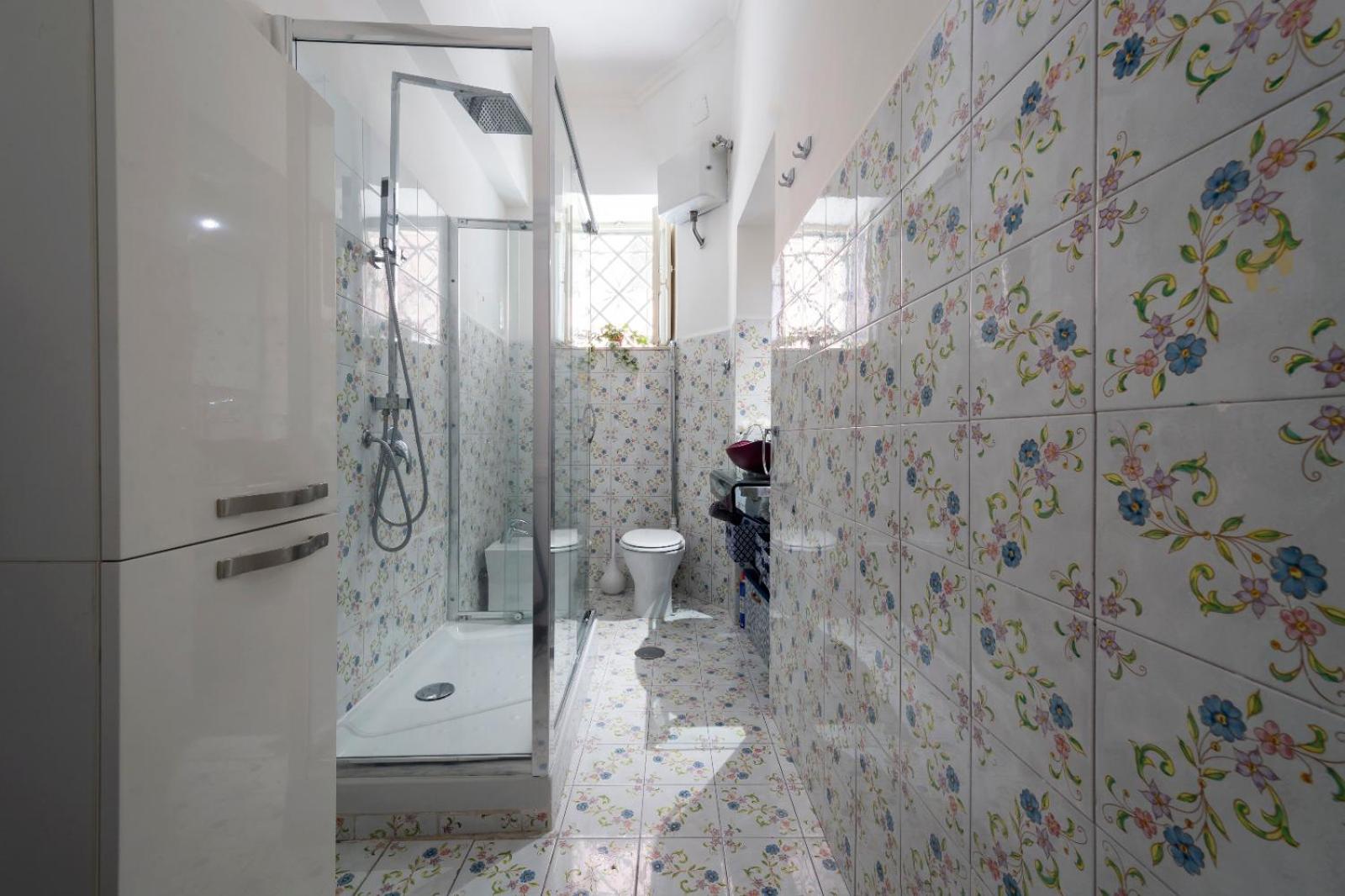 Spanish Steps 3 Bedrooms Cozy,Elegant and central