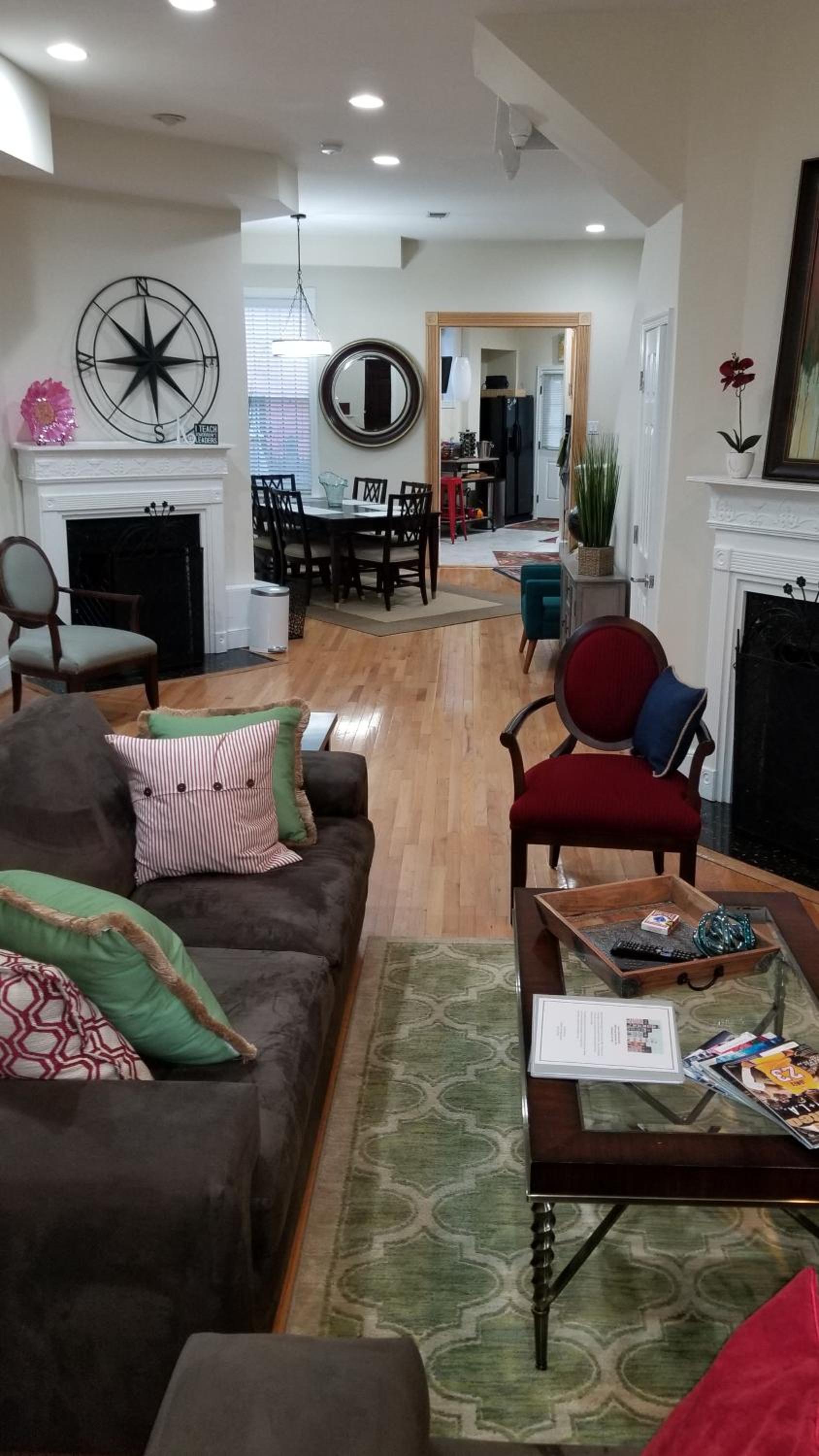 Convention Center/Logan Circle Large Cozy House.