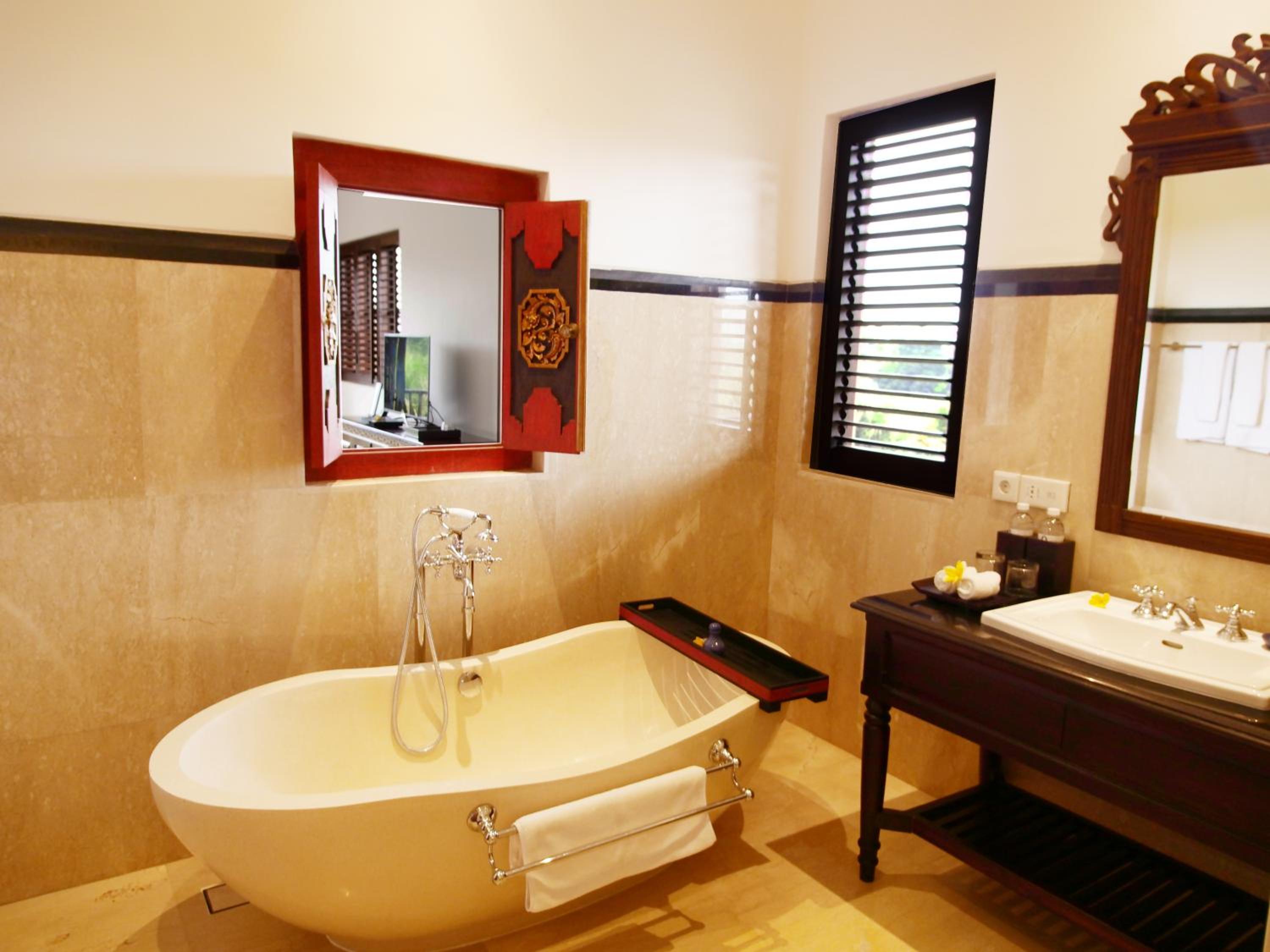 Dwaraka The Royal Villas