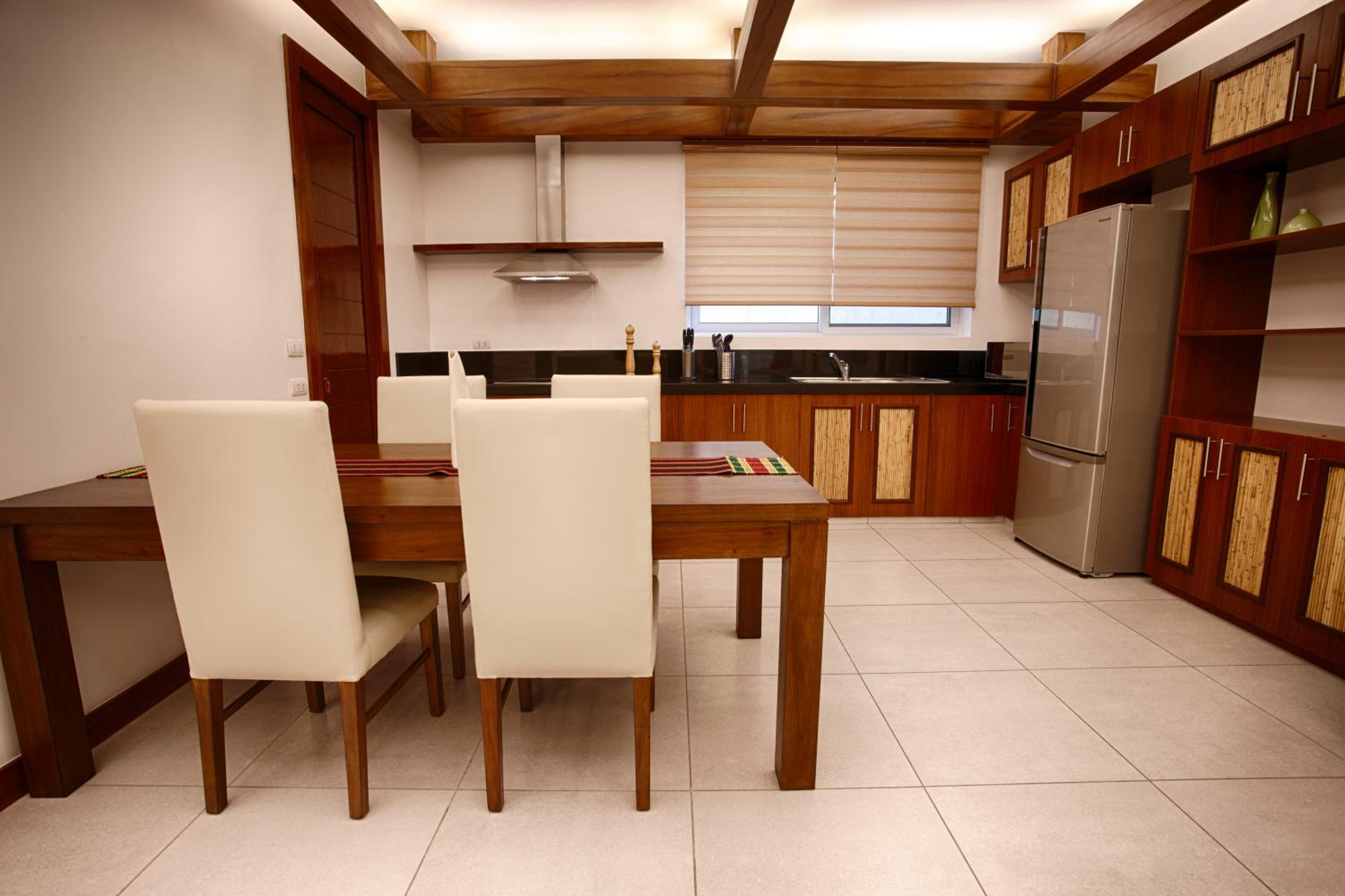Vida Homes Condo Resort