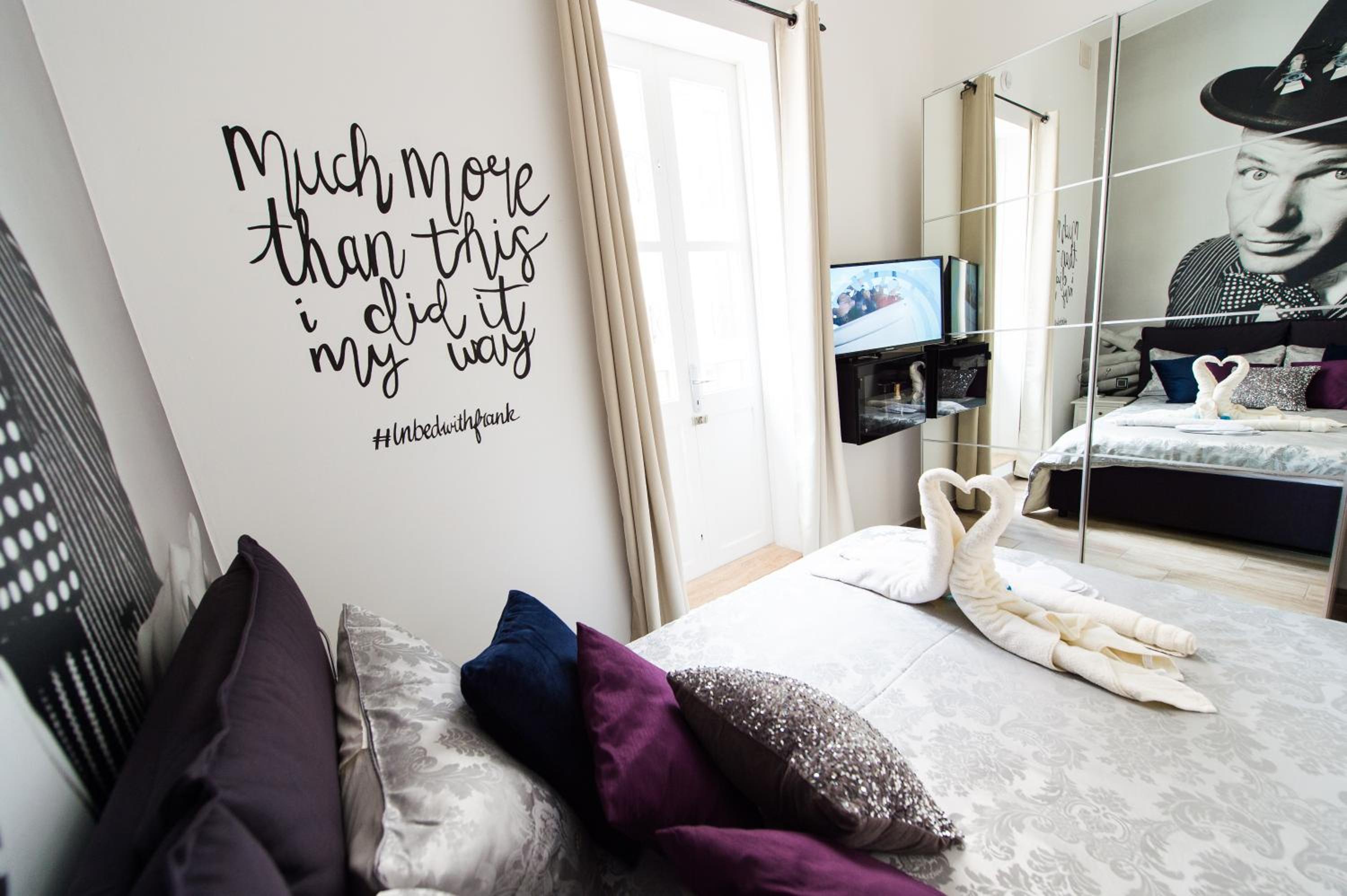 Sliema Vacations - Backstage Boutique Music Themed Townhouse - Property Image 46