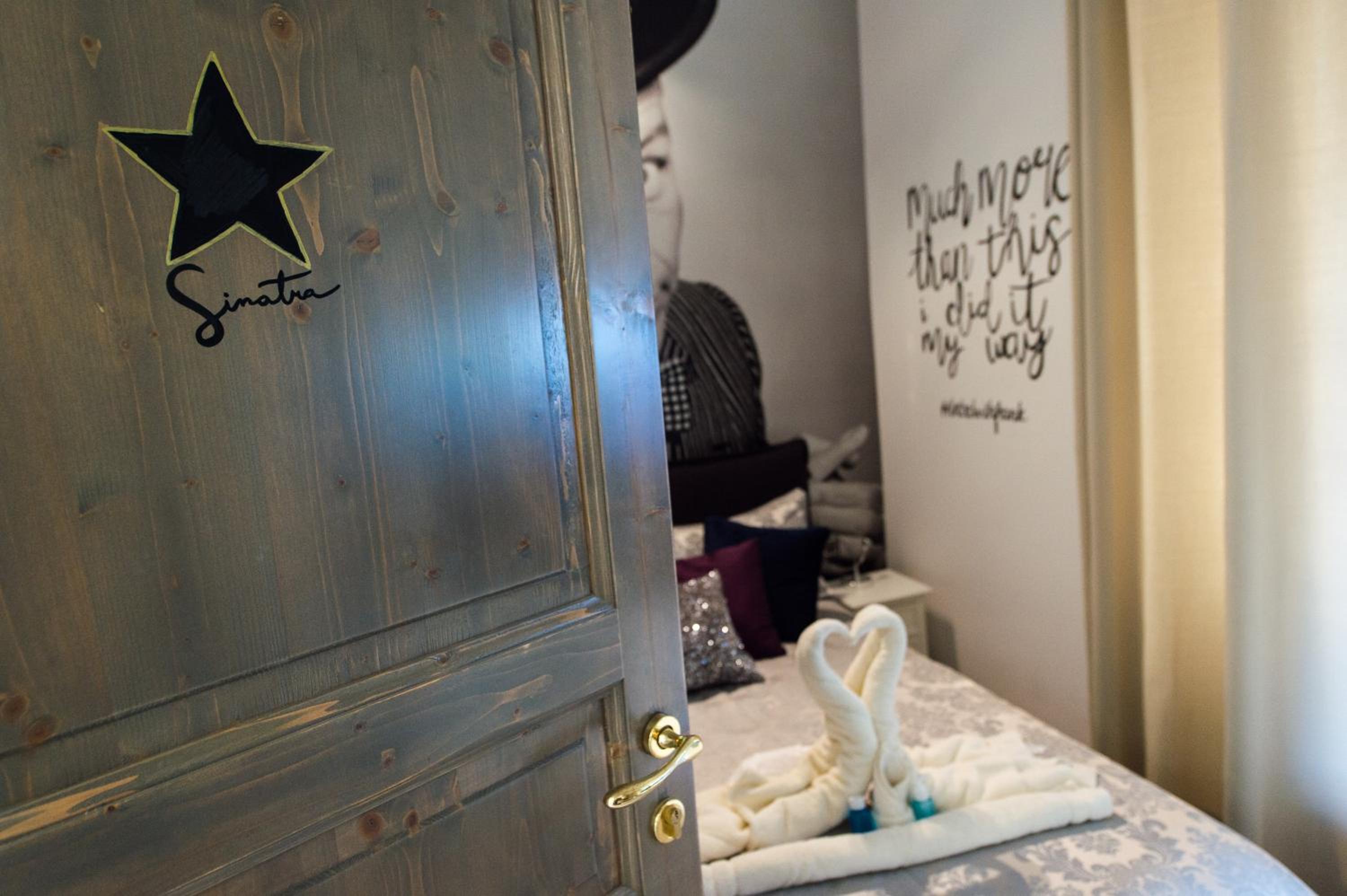 Sliema Vacations - Backstage Boutique Music Themed Townhouse - Property Image 56