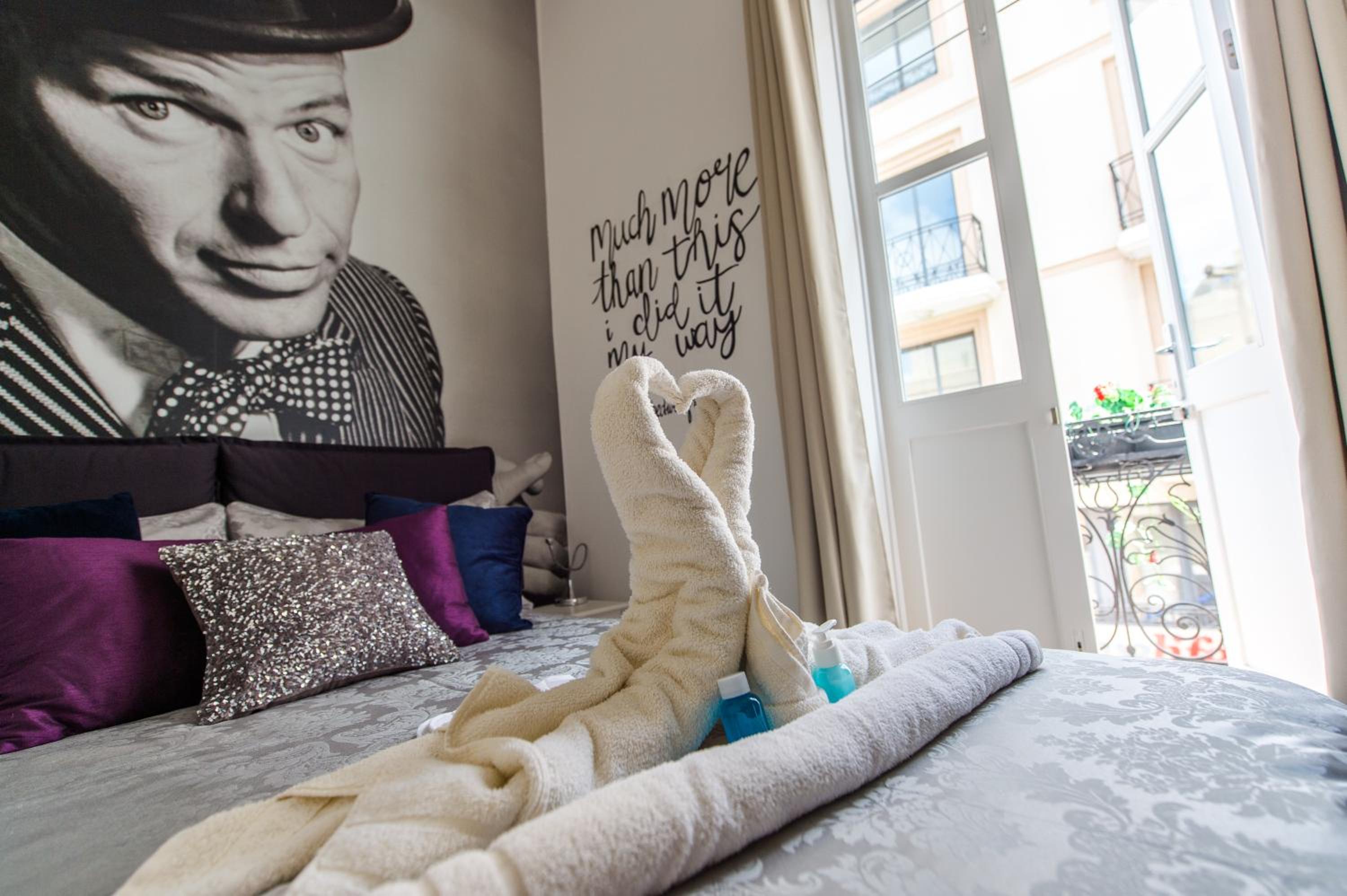 Sliema Vacations - Backstage Boutique Music Themed Townhouse - Property Image 58