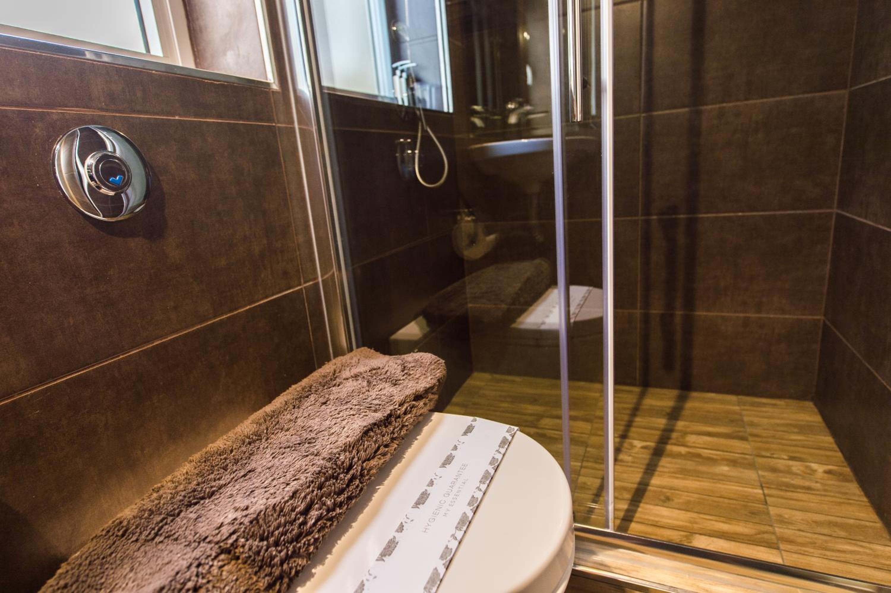 Sliema Vacations - Backstage Boutique Music Themed Townhouse - Property Image 89