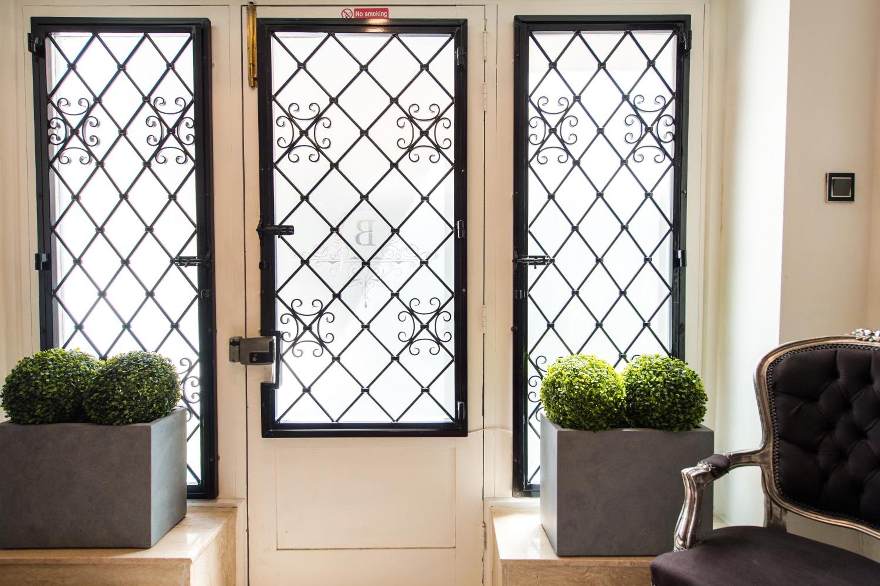 Sliema Vacations - Backstage Boutique Music Themed Townhouse - Property Image 23