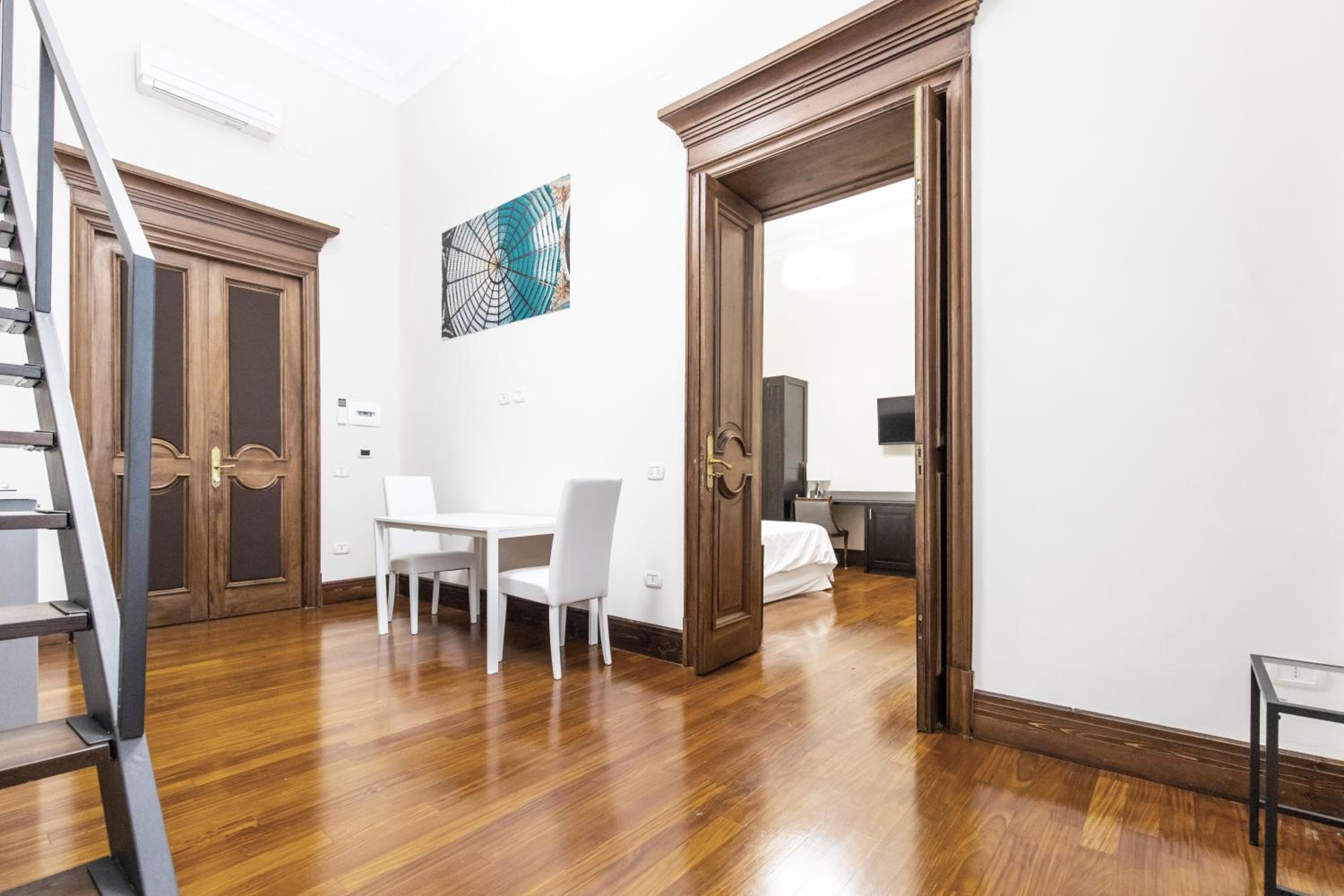 Gramsci Suites