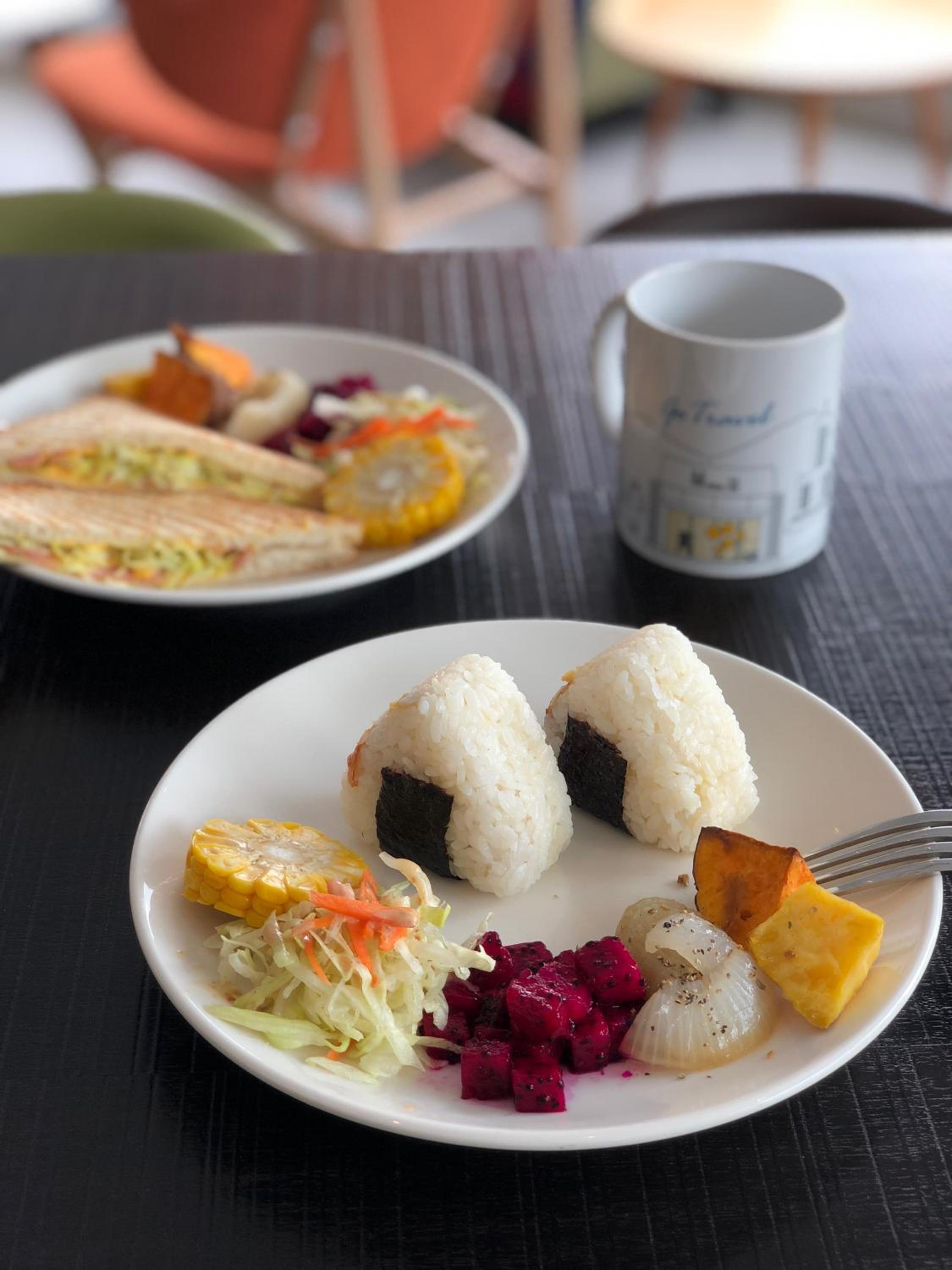 Single Inn-Kaohsiung Station