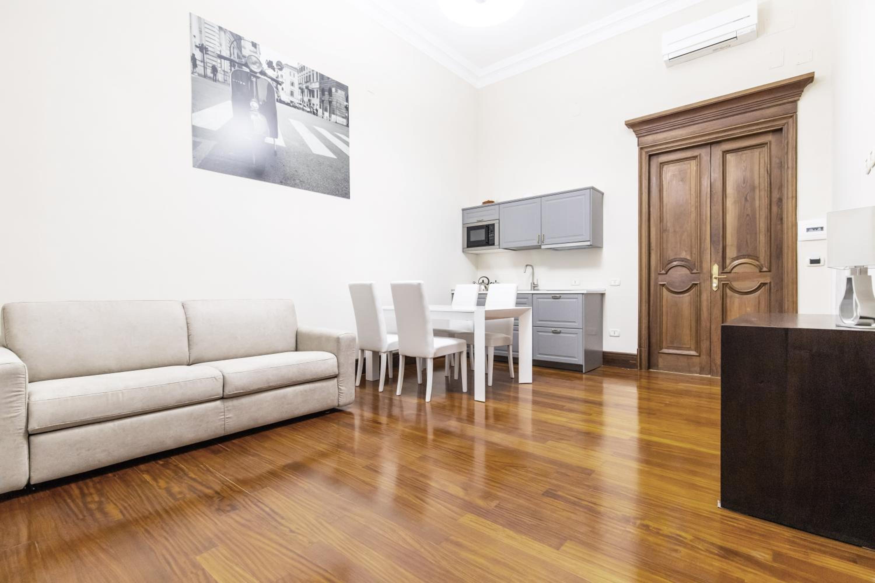 Gramsci Suites
