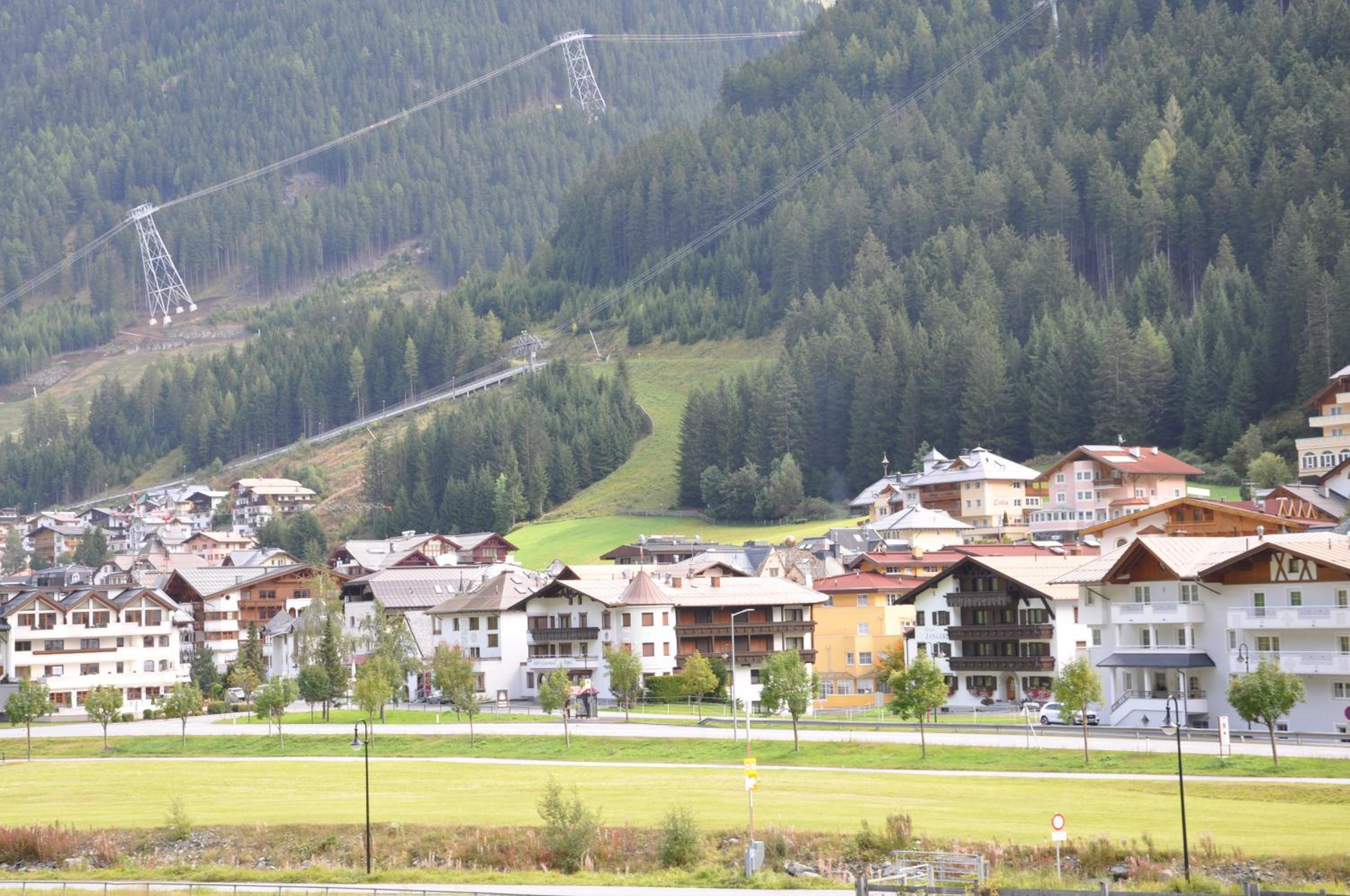 Apart Lenz