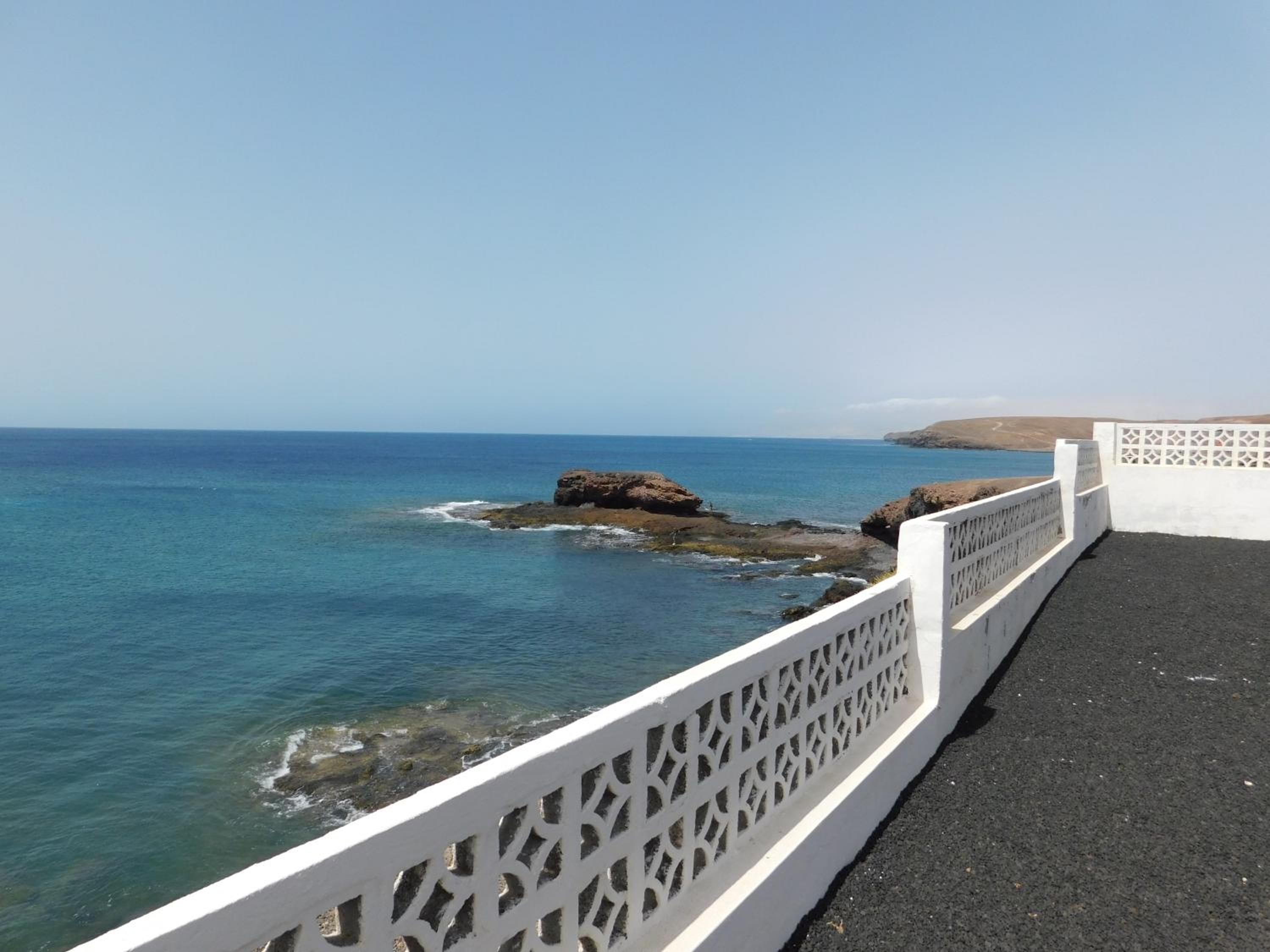 El Roquito Ocean View view 3