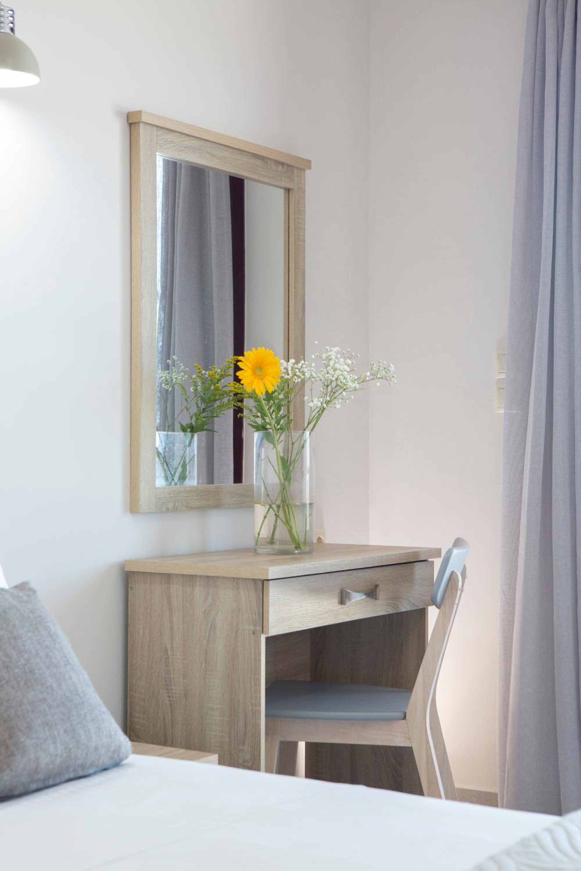 Excess Pansion photo 3