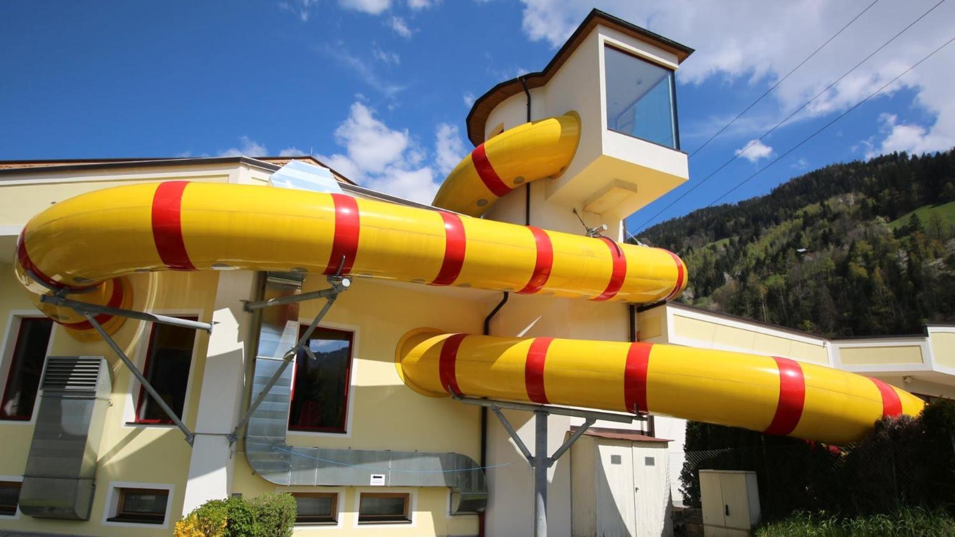 Mountainview Lodge - Chalet im Zillertal direkt am 5 Sterne Campingplatz Aufenfeld mit Hallenbad und Sauna