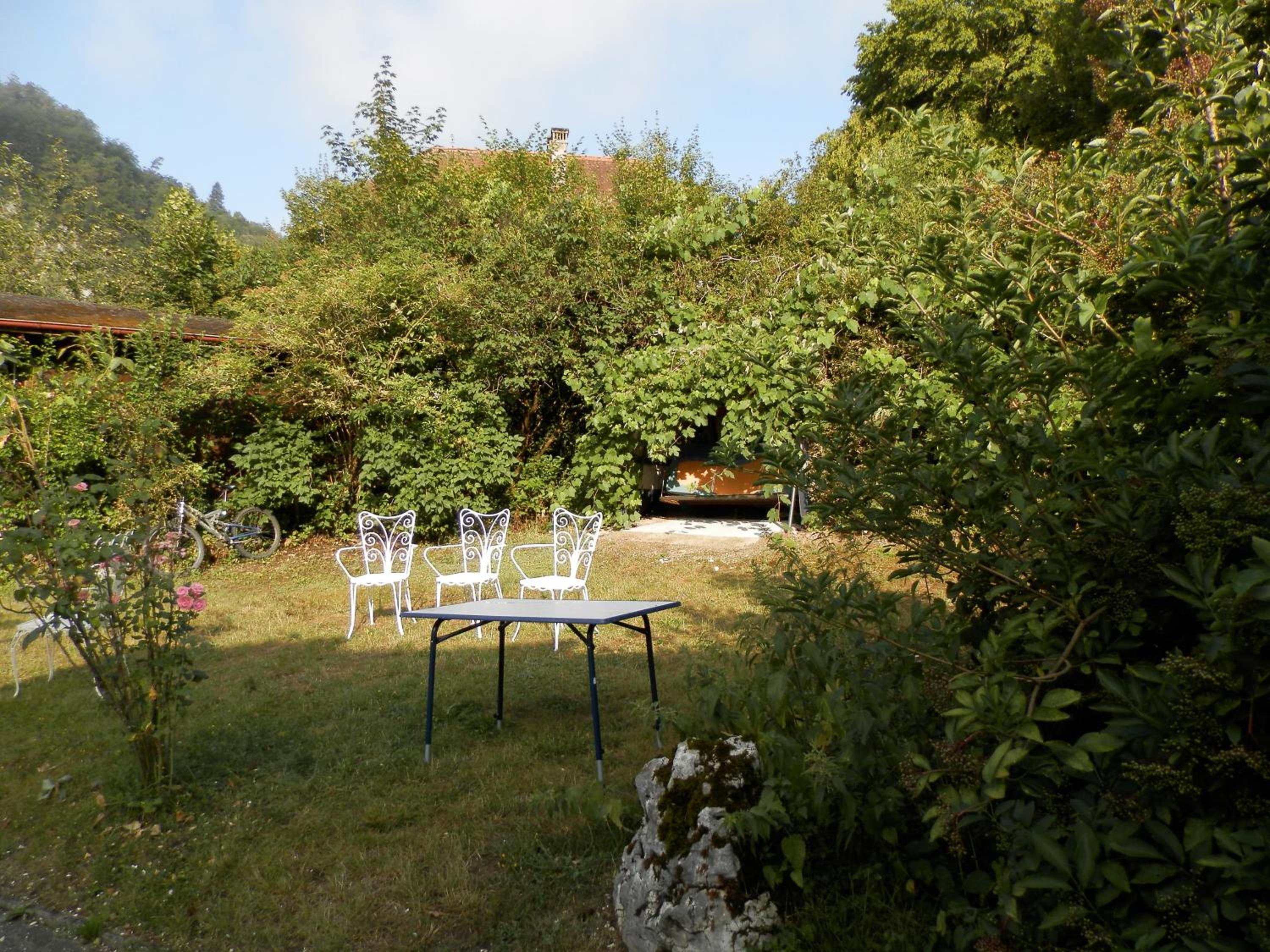 Photo 10