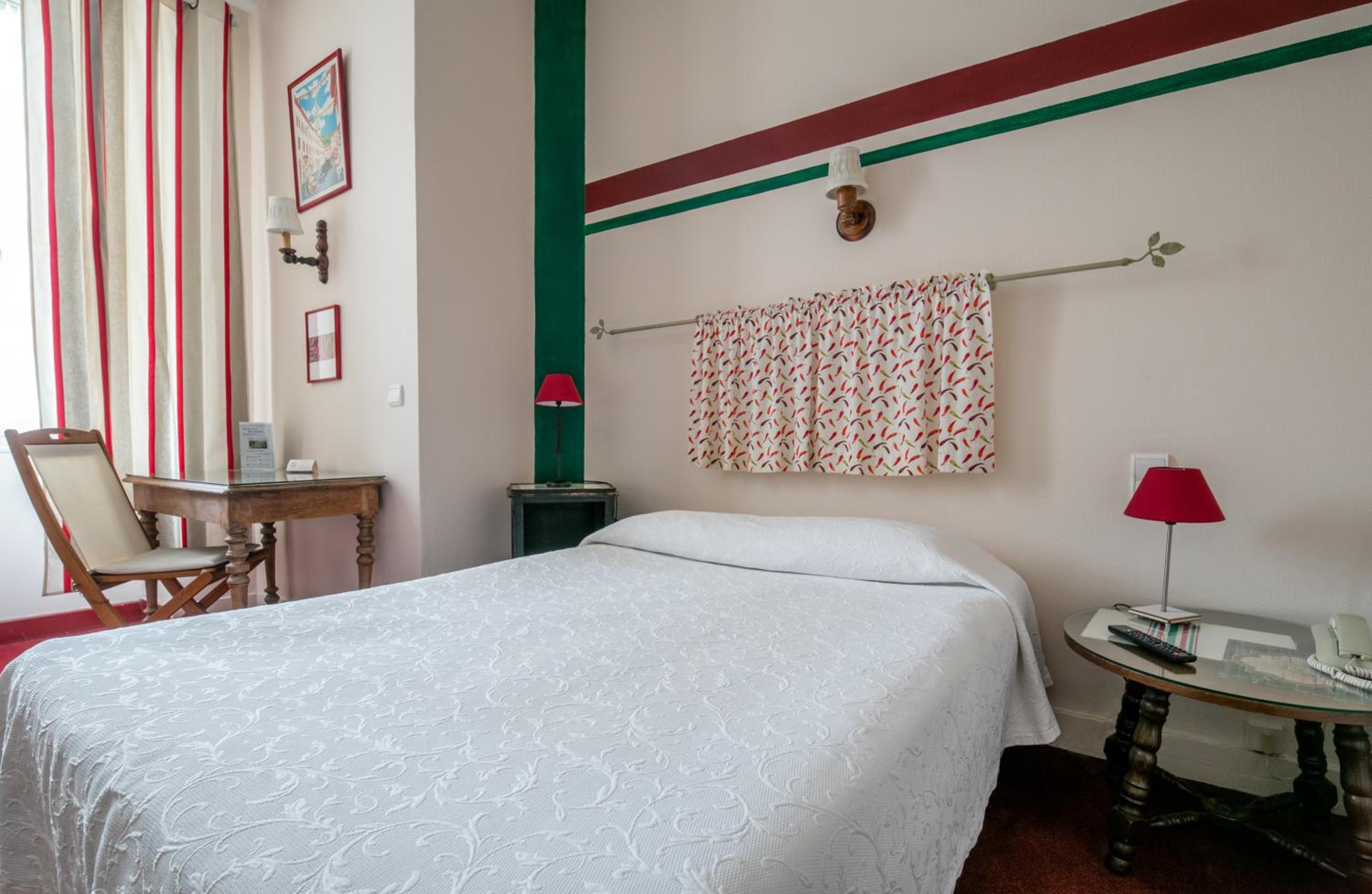 Pau Vacations - Hotel Central - Property Image 3