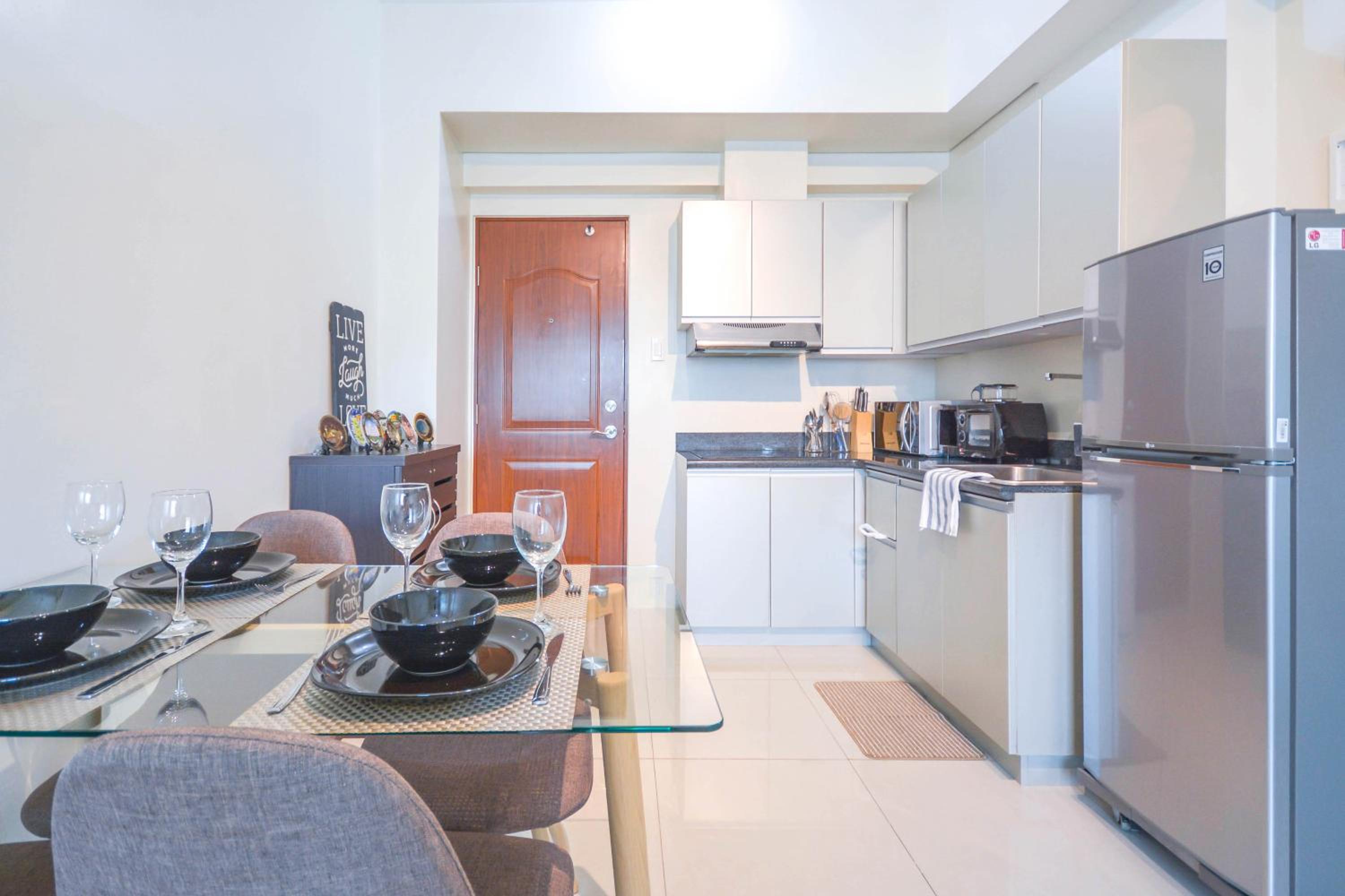 Amora Suites at the Beacon Makati