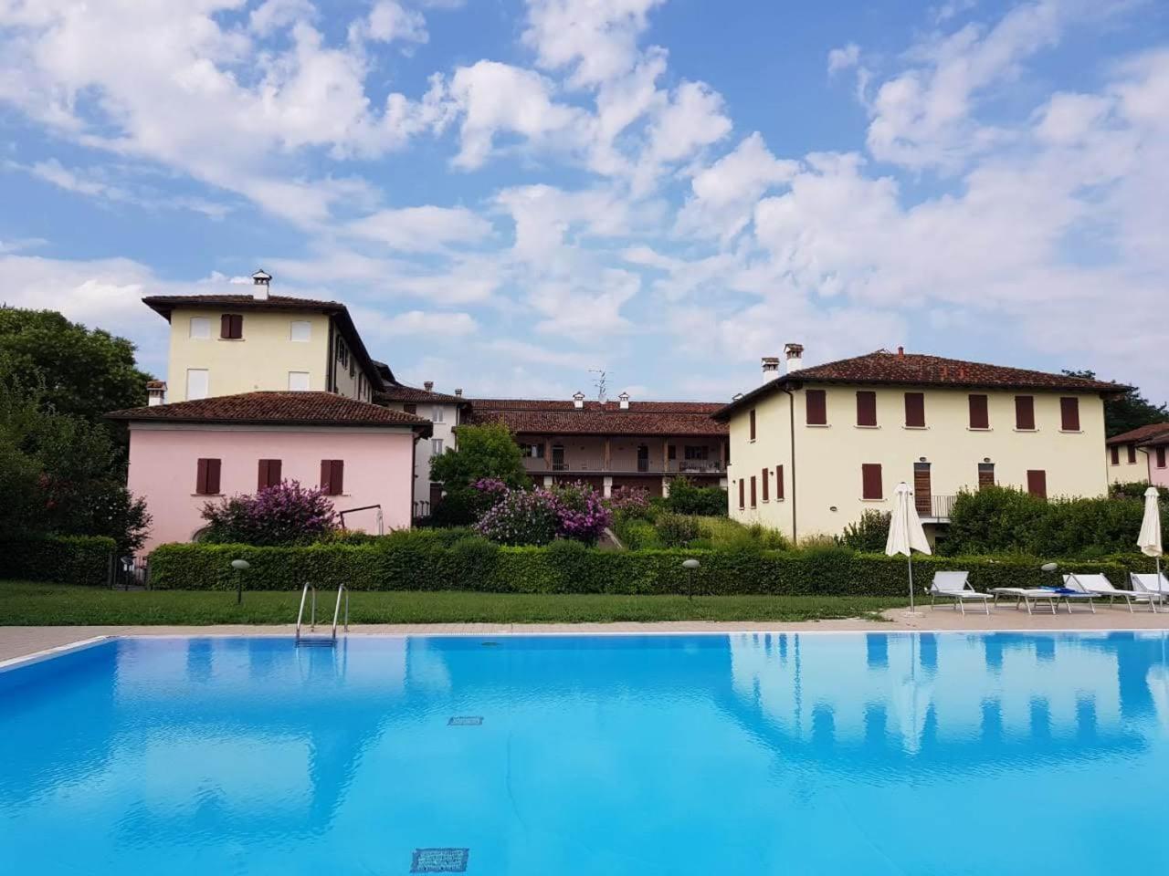 Hotel DESIGNcontrodesign - Image 1